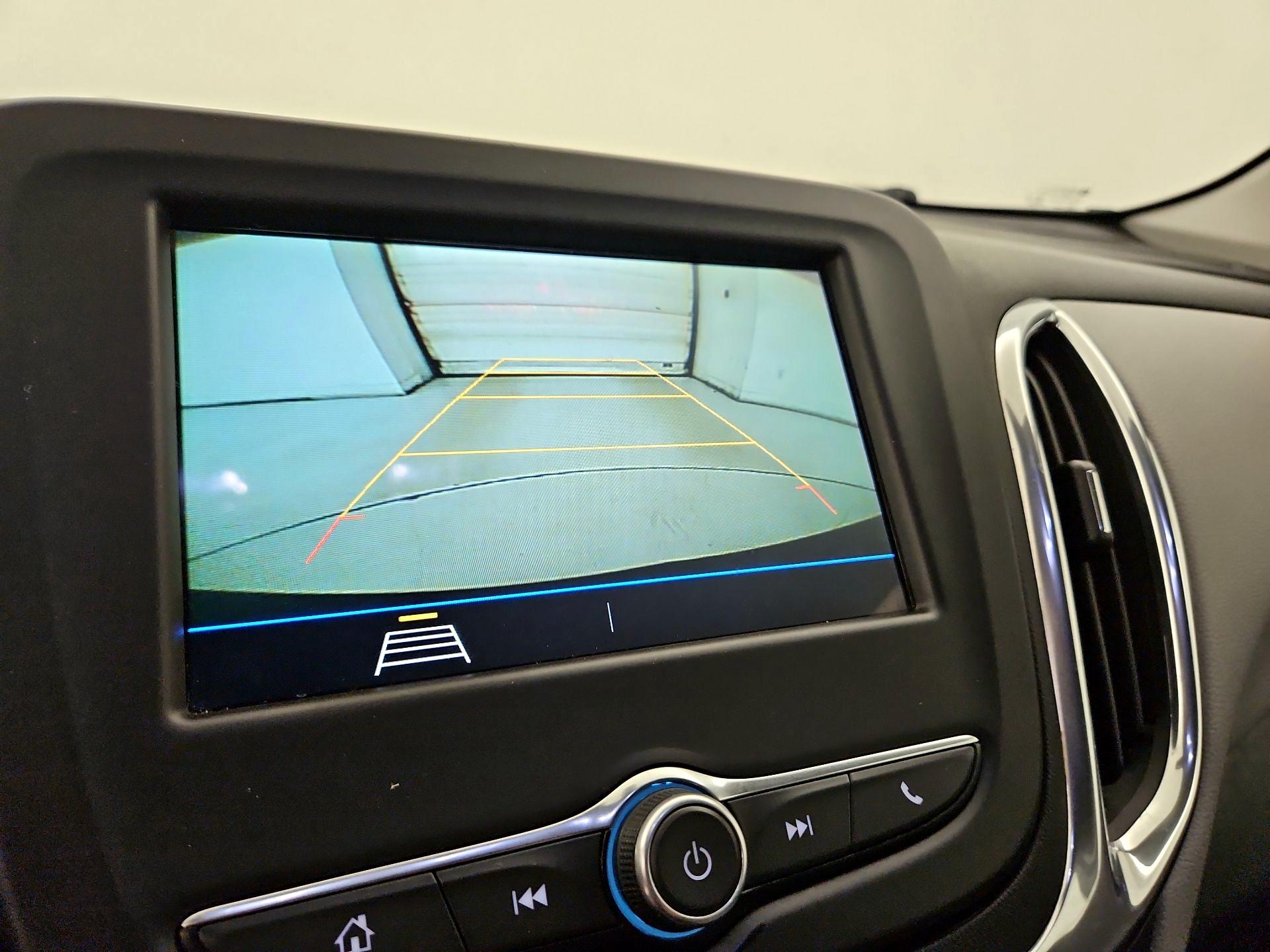 Thumbnail: 2019 Chevrolet Equinox - 14