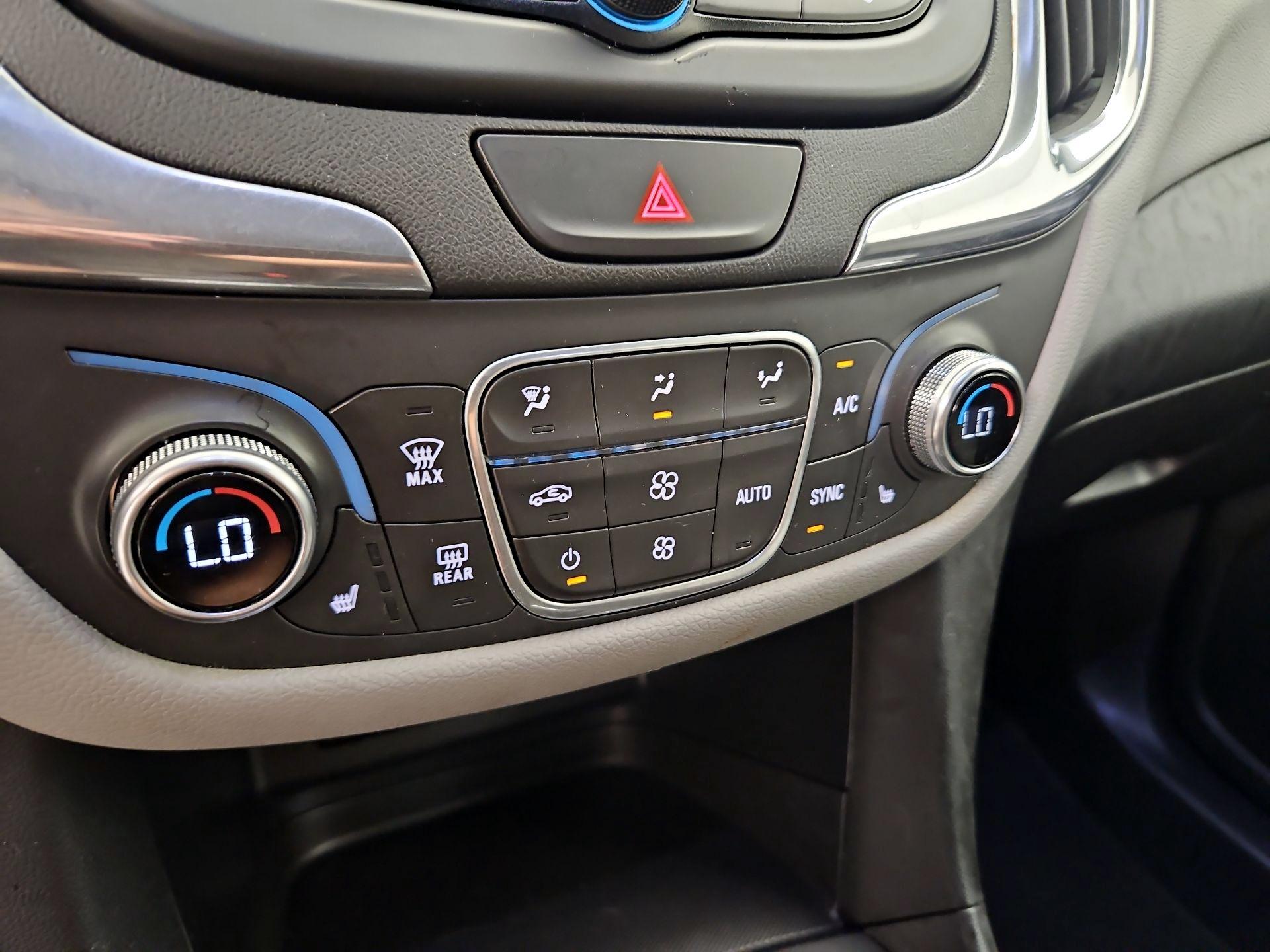 Thumbnail: 2019 Chevrolet Equinox - 16