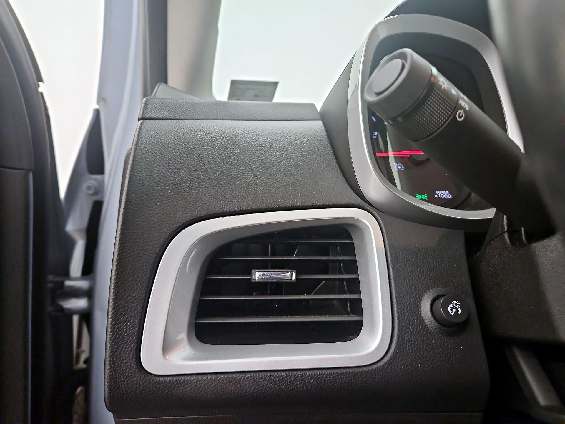 Thumbnail: 2014 Chevrolet Equinox - 13
