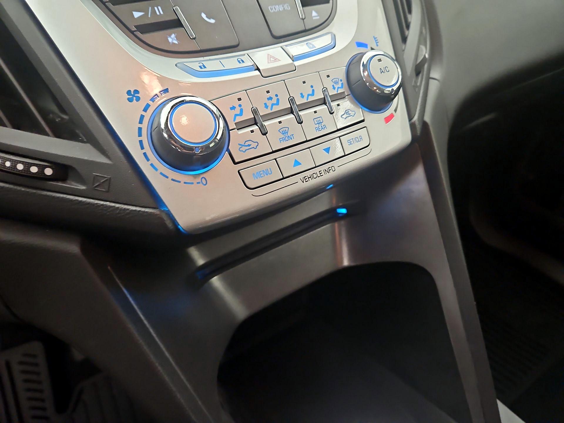 Thumbnail: 2014 Chevrolet Equinox - 16