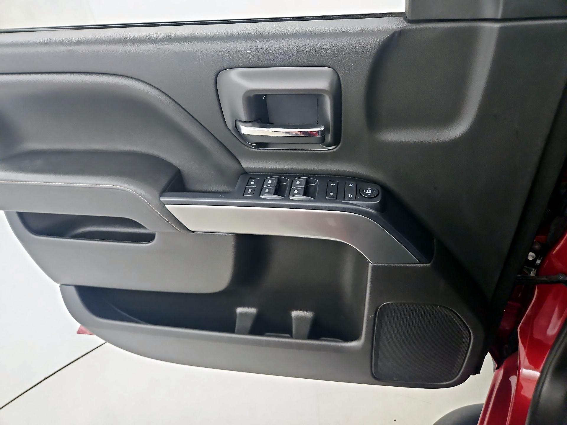 Thumbnail: 2018 Chevrolet Silverado 1500 - 12