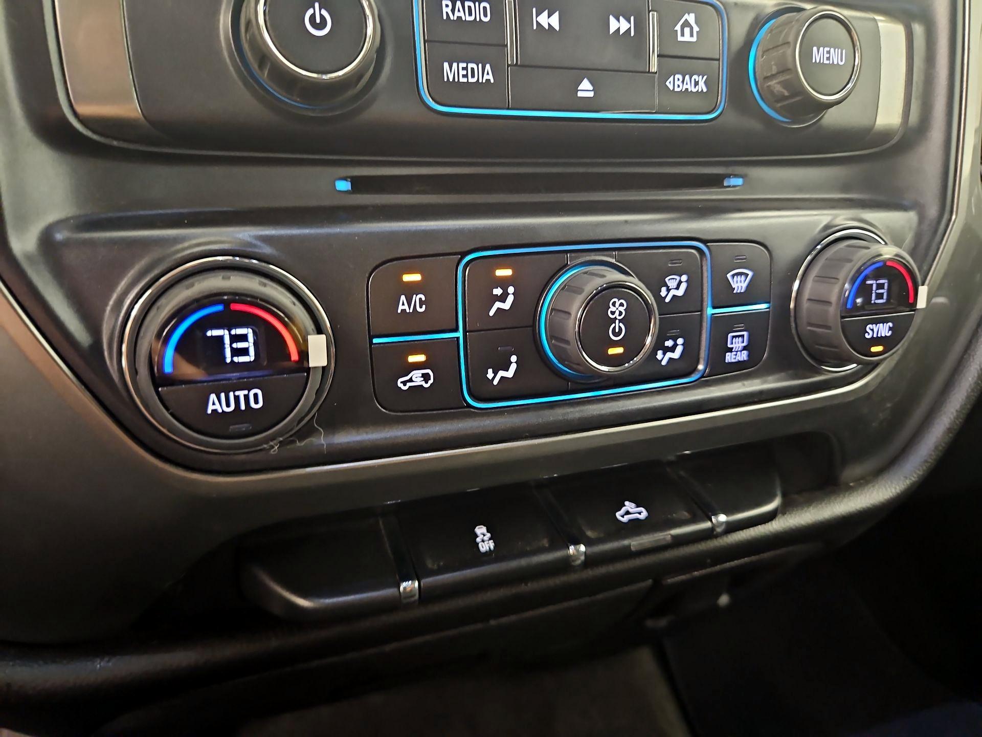 Thumbnail: 2018 Chevrolet Silverado 1500 - 16