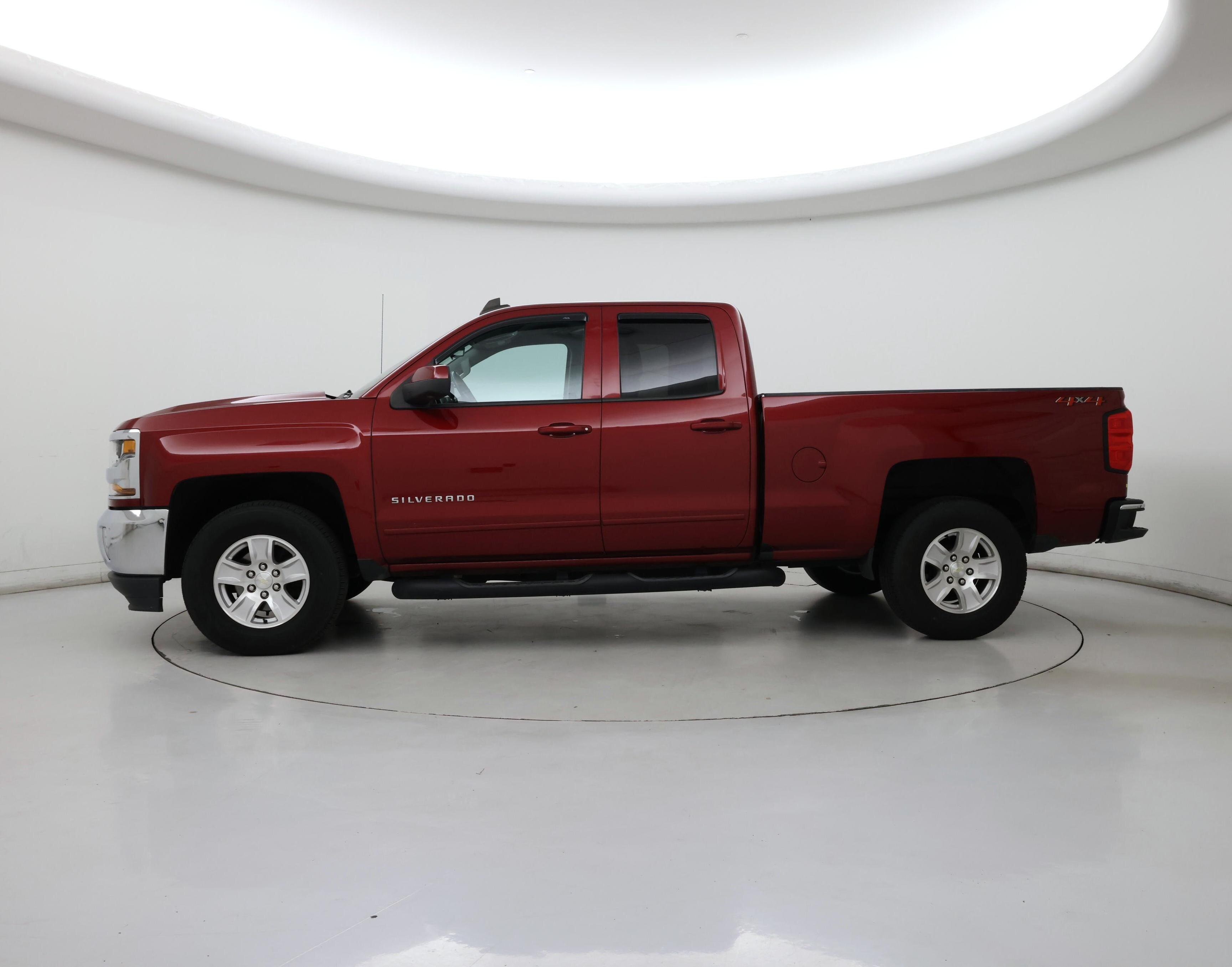 Thumbnail: 2018 Chevrolet Silverado 1500 - 3
