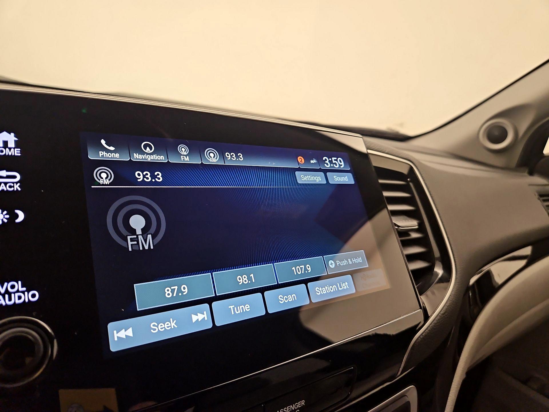 Thumbnail: 2019 Honda Pilot - 16