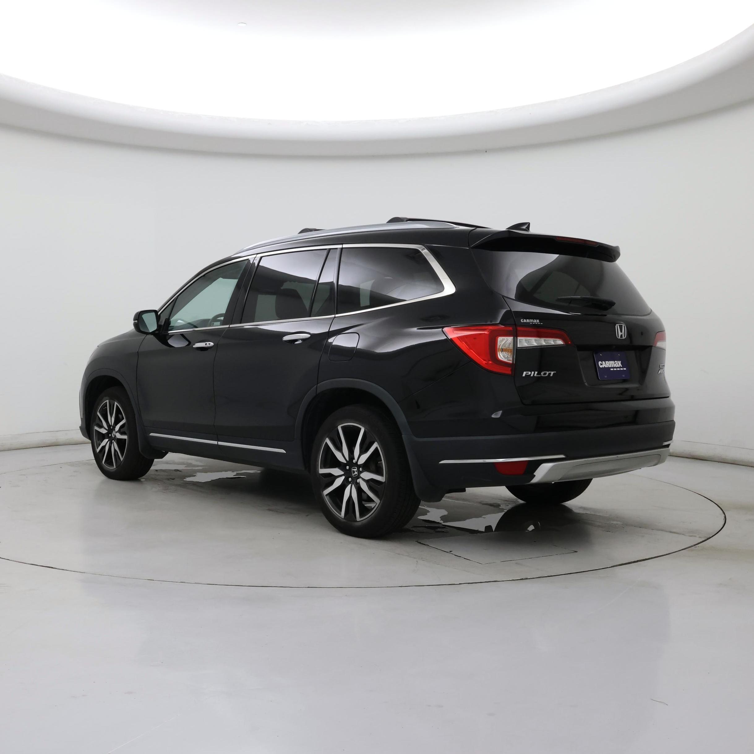 Thumbnail: 2019 Honda Pilot - 2