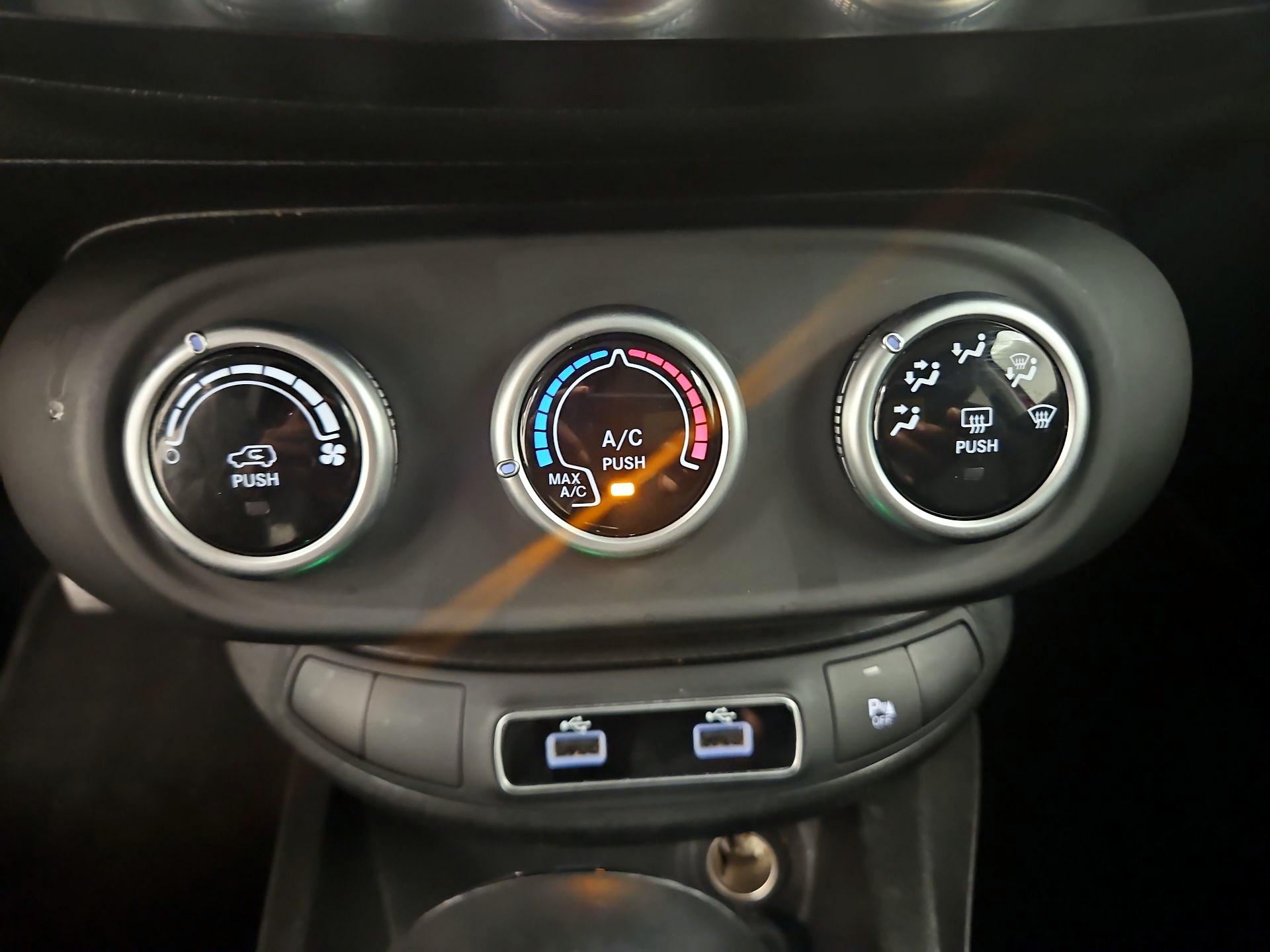 Thumbnail: 2020 Fiat 500X - 16
