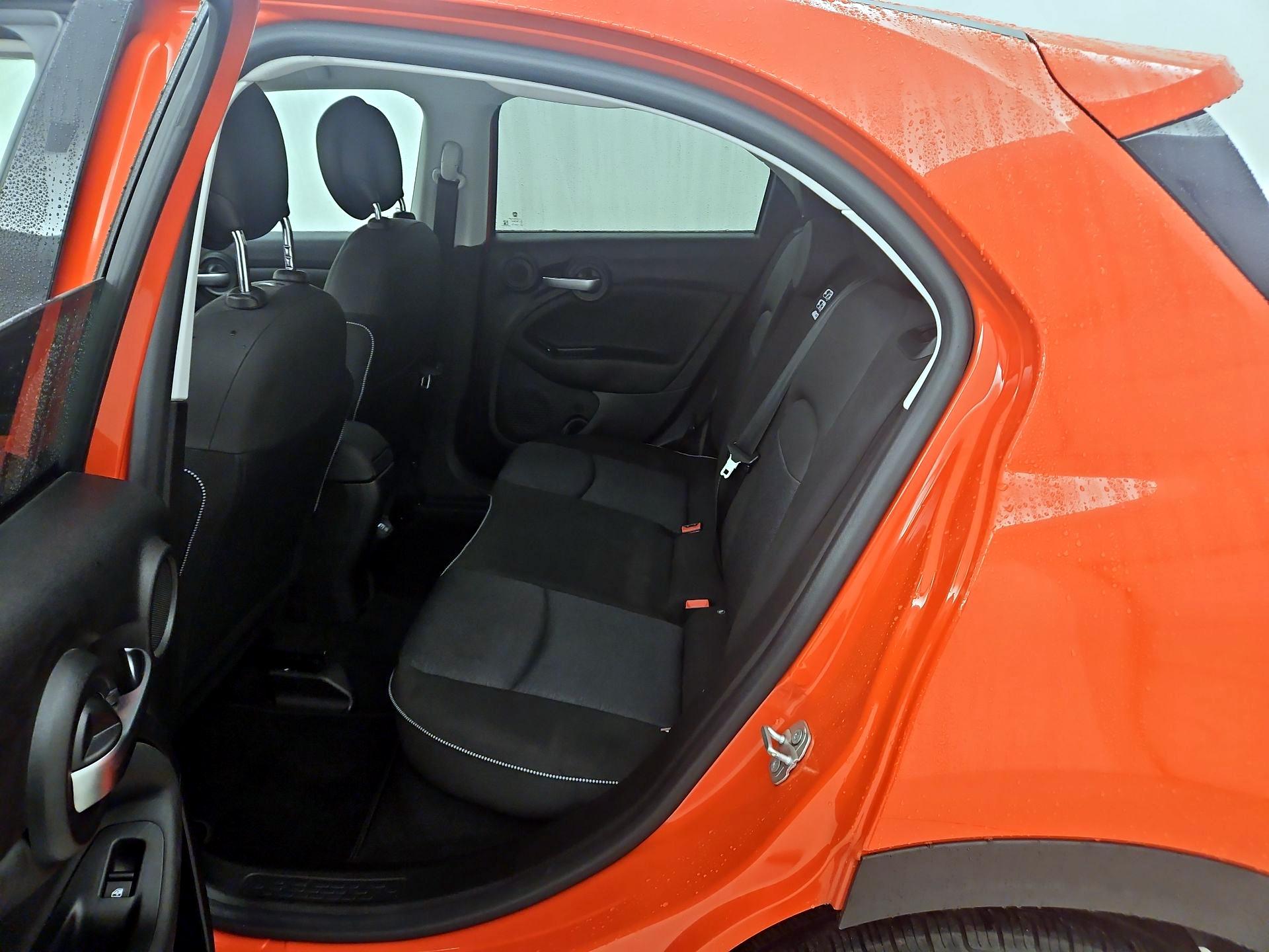 Thumbnail: 2020 Fiat 500X - 19