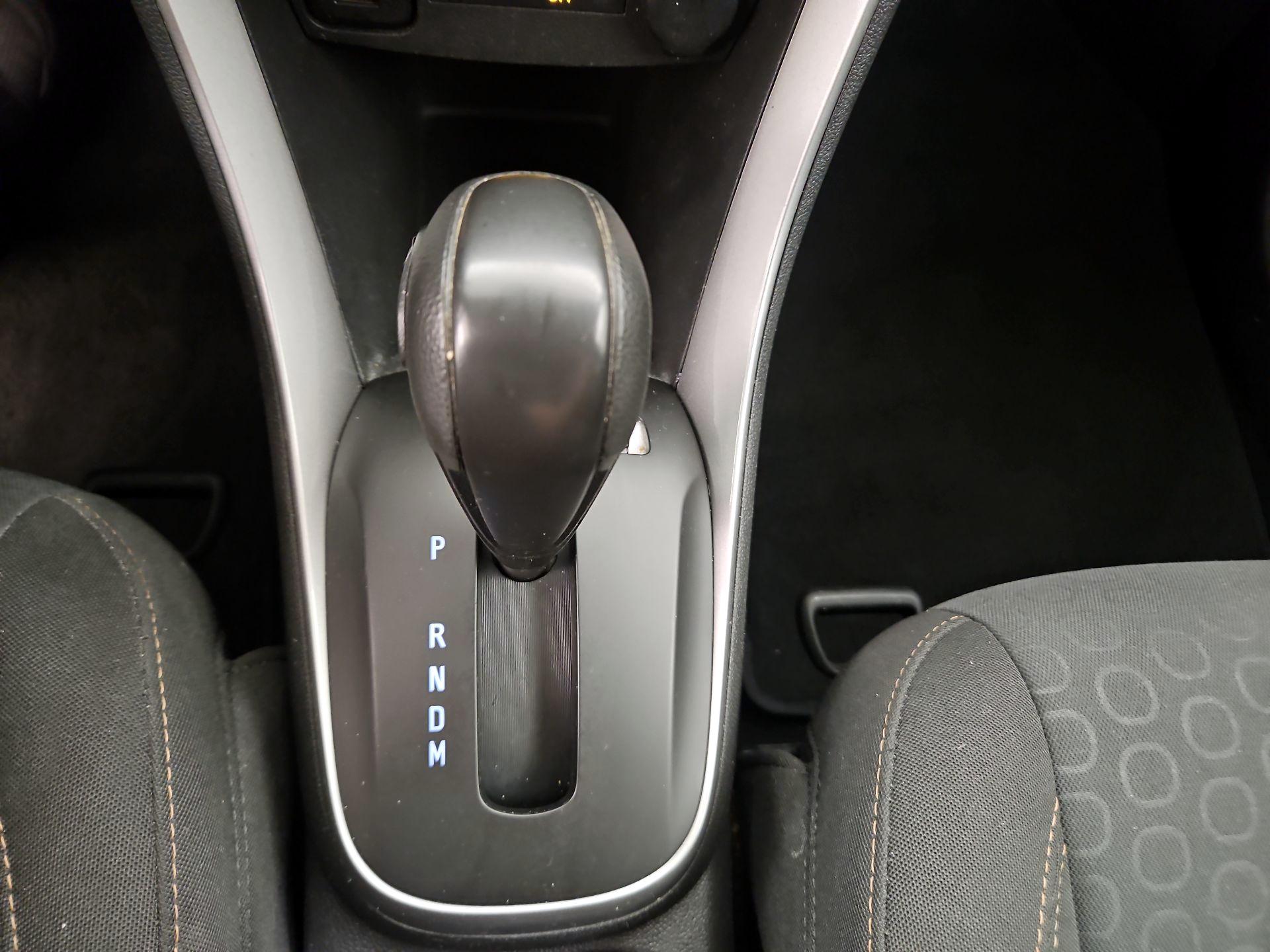 Thumbnail: 2021 Chevrolet Trax - 17