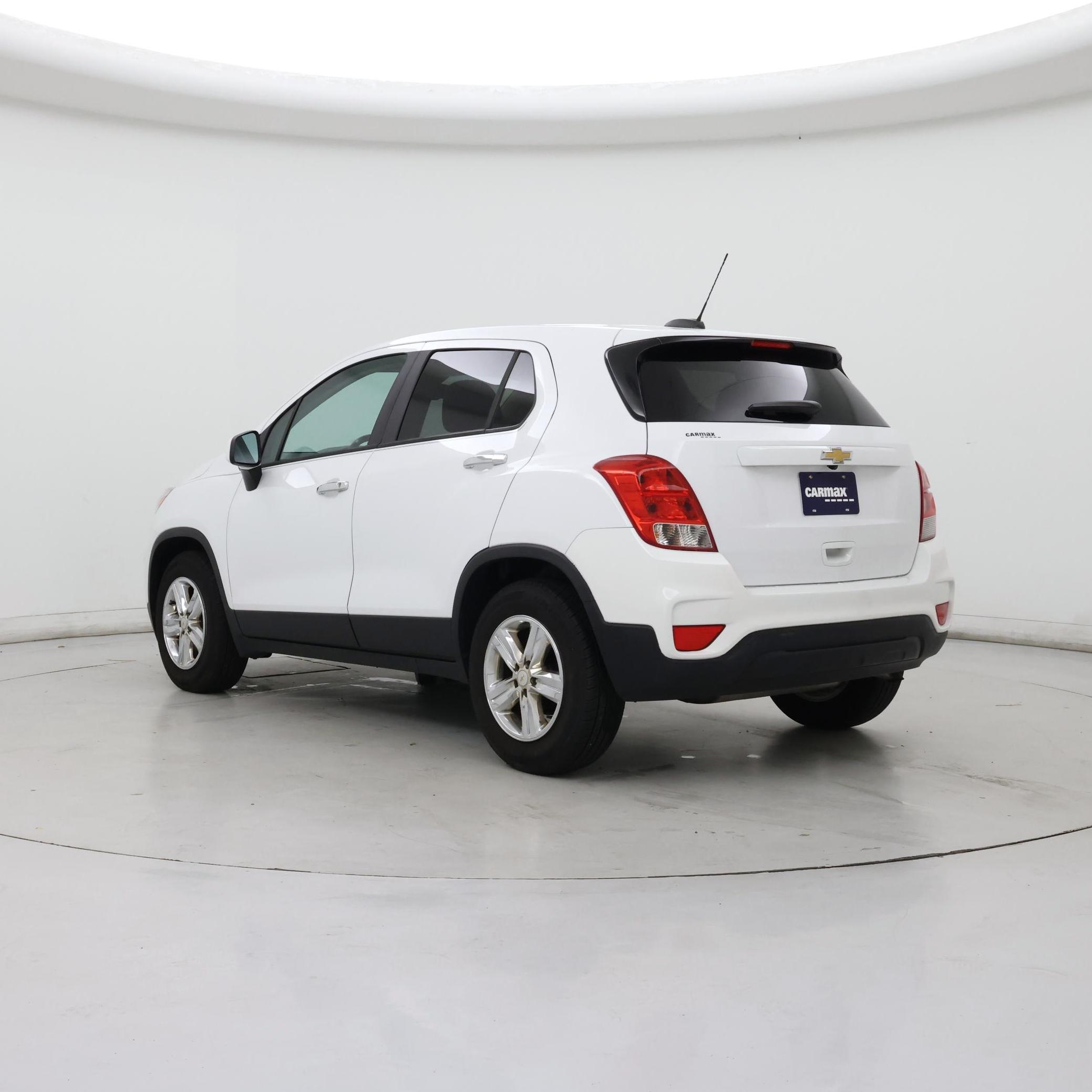 Thumbnail: 2021 Chevrolet Trax - 2