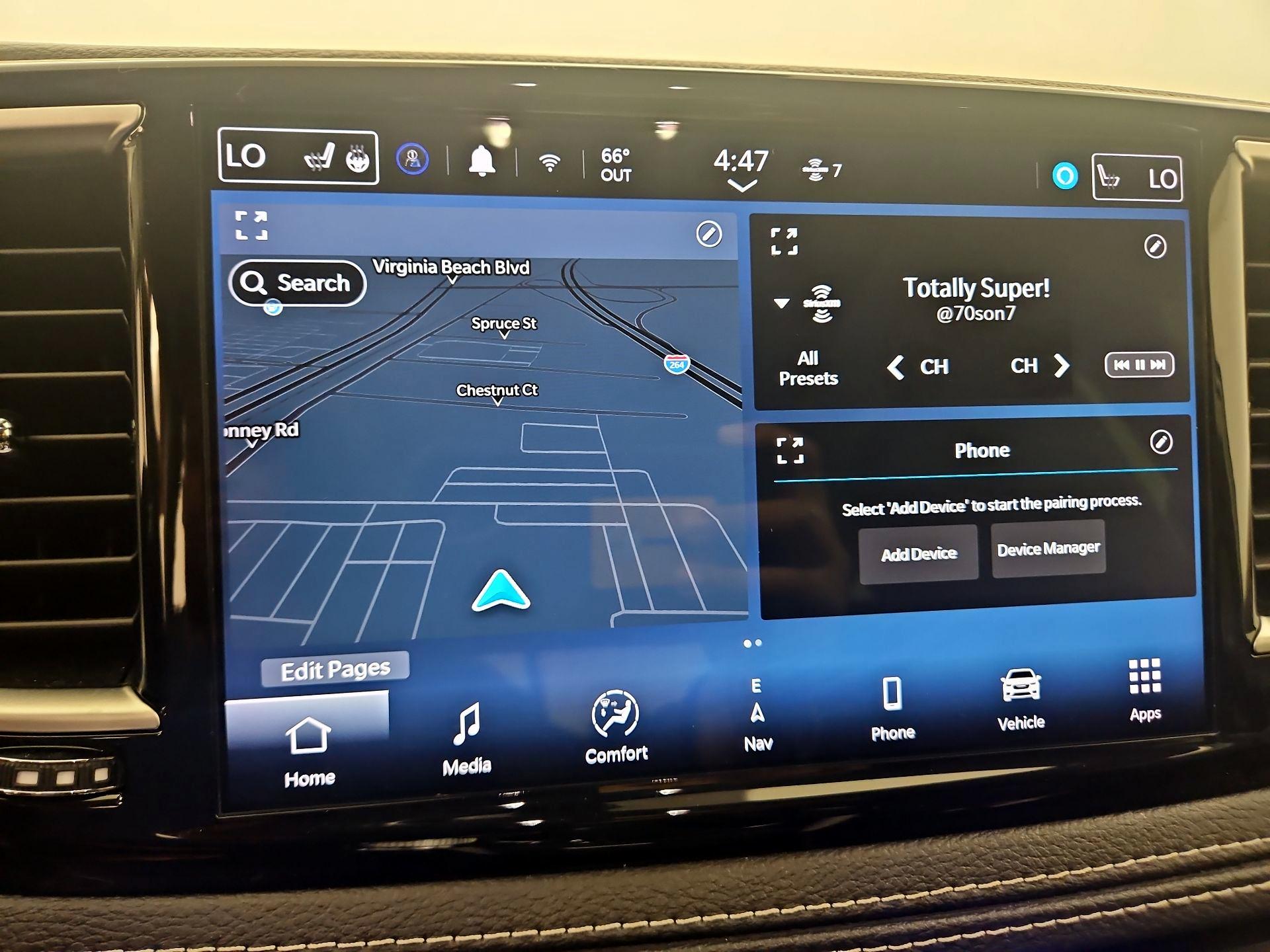 Thumbnail: 2023 Chrysler Pacifica - 16