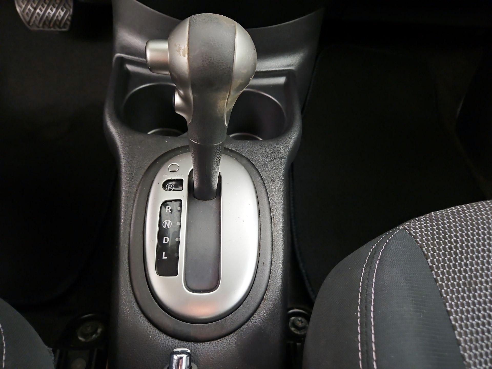 Thumbnail: 2014 Nissan Versa - 16