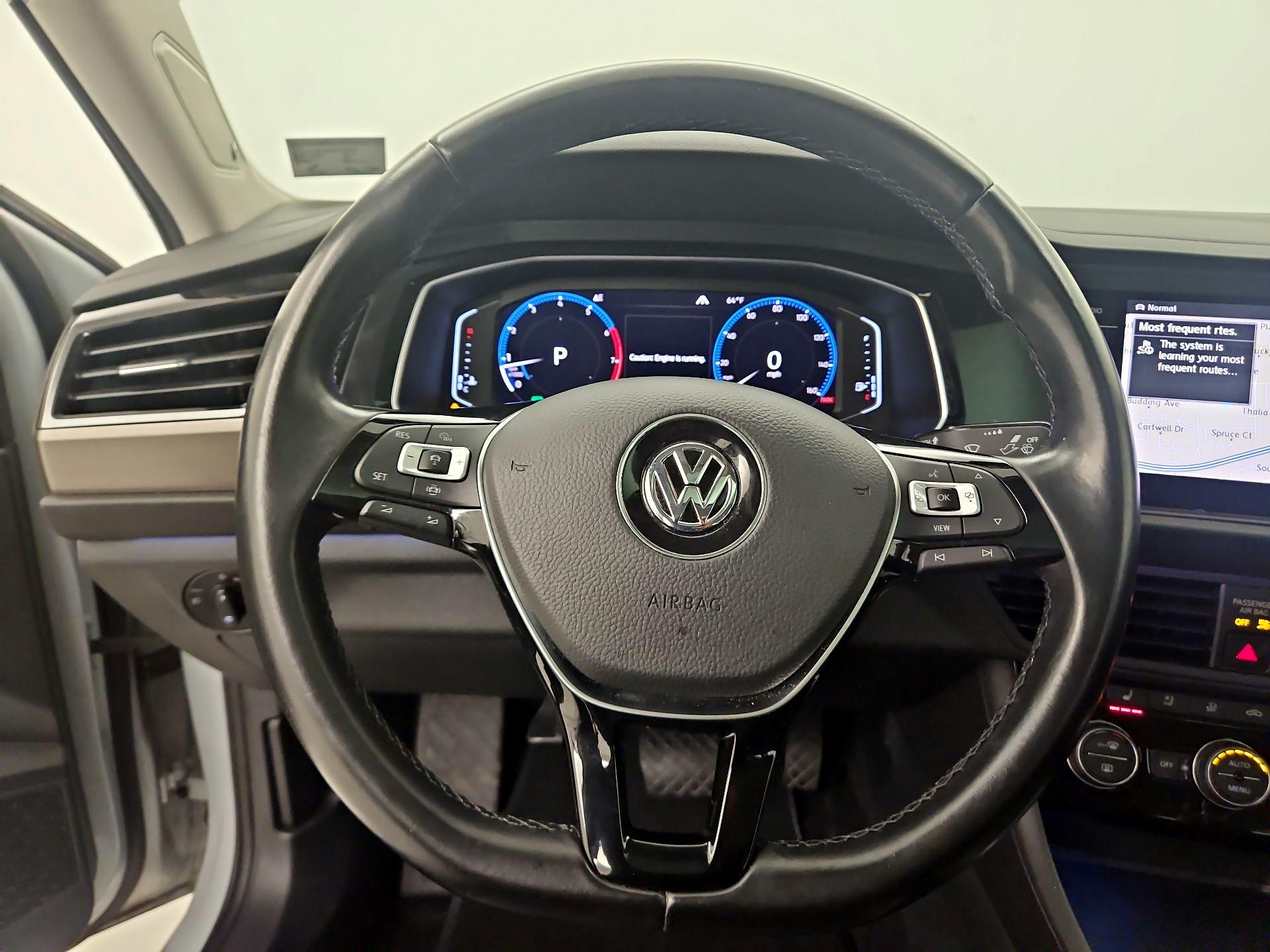 Thumbnail: 2019 Volkswagen Jetta - 10