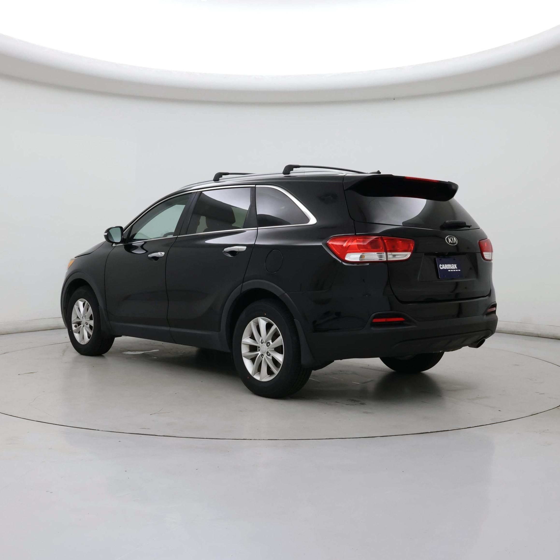 Thumbnail: 2017 Kia Sorento - 2