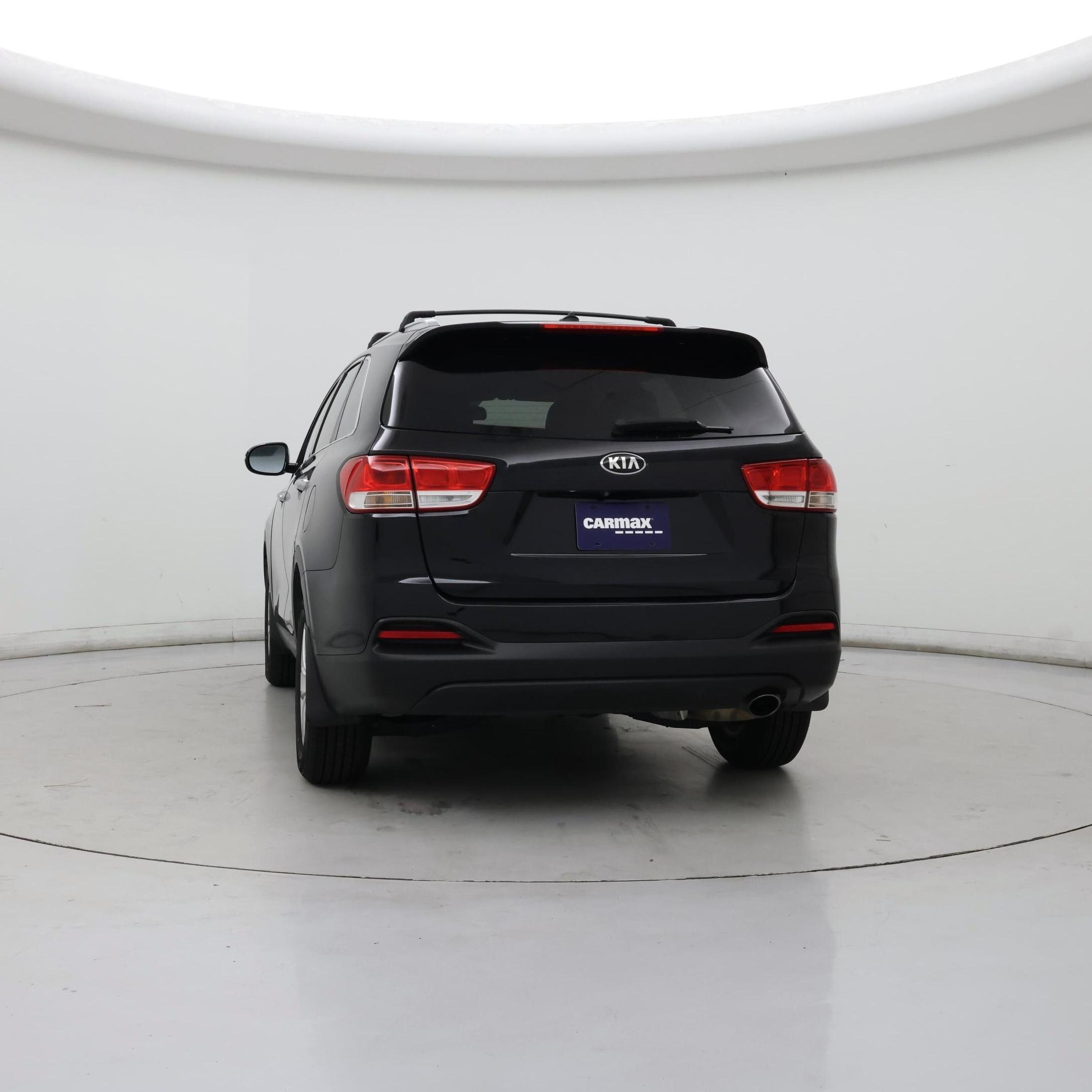 Thumbnail: 2017 Kia Sorento - 6