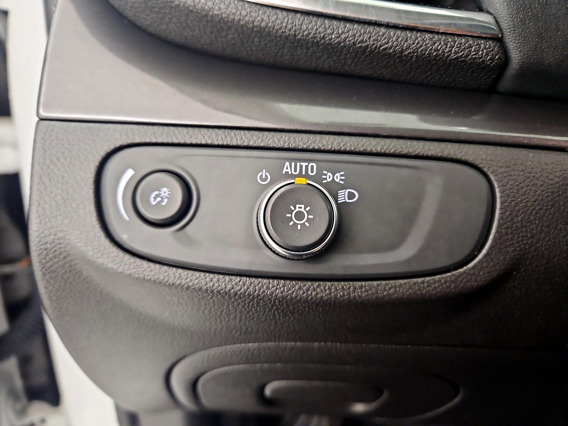 Thumbnail: 2018 Buick Encore - 13