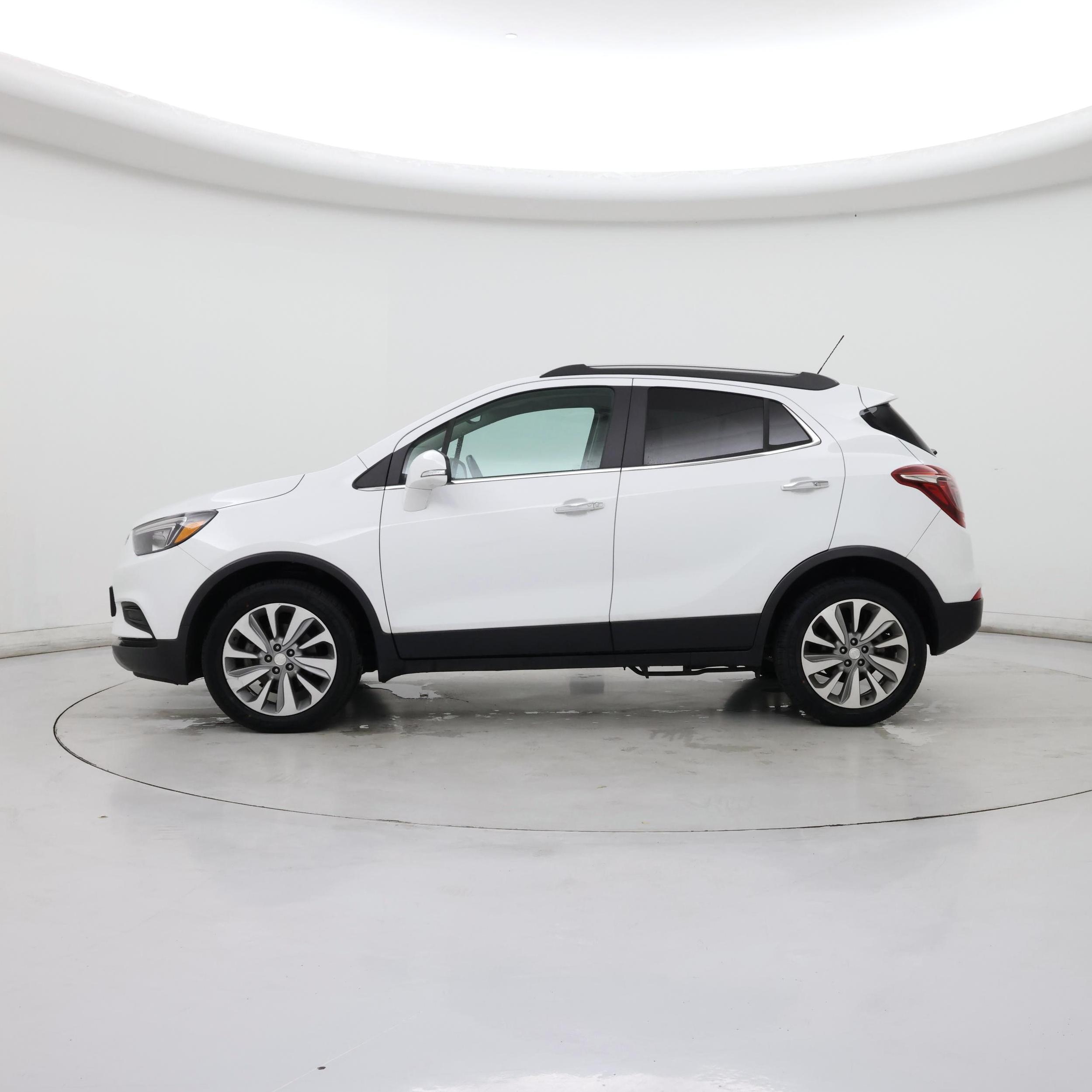 Thumbnail: 2018 Buick Encore - 3