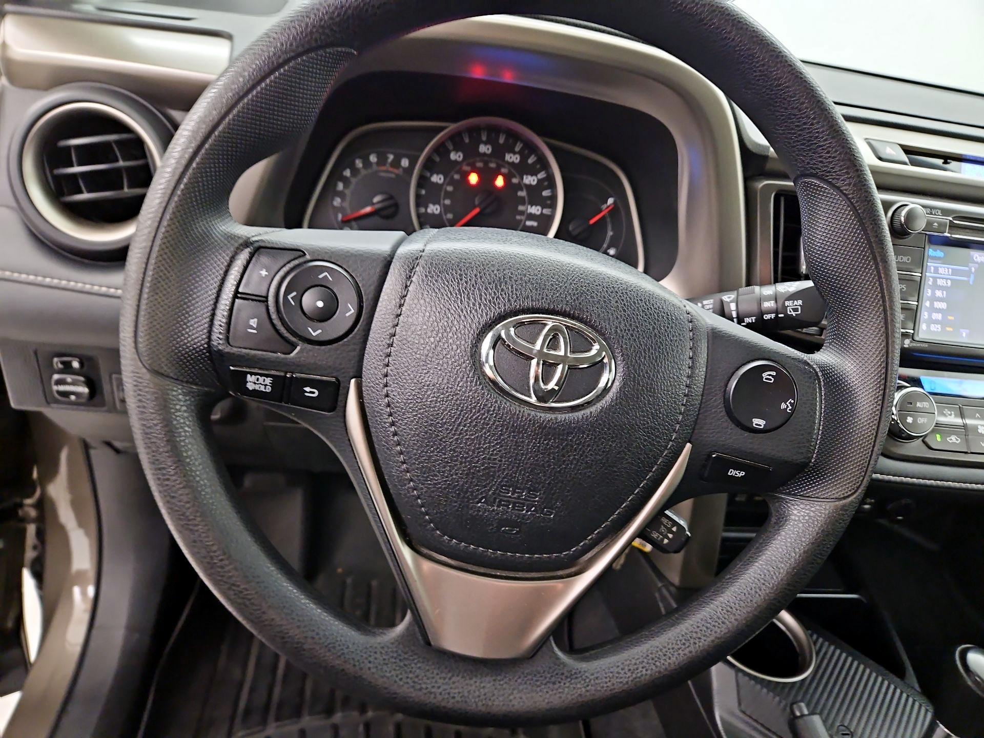 Thumbnail: 2014 Toyota RAV4 - 10