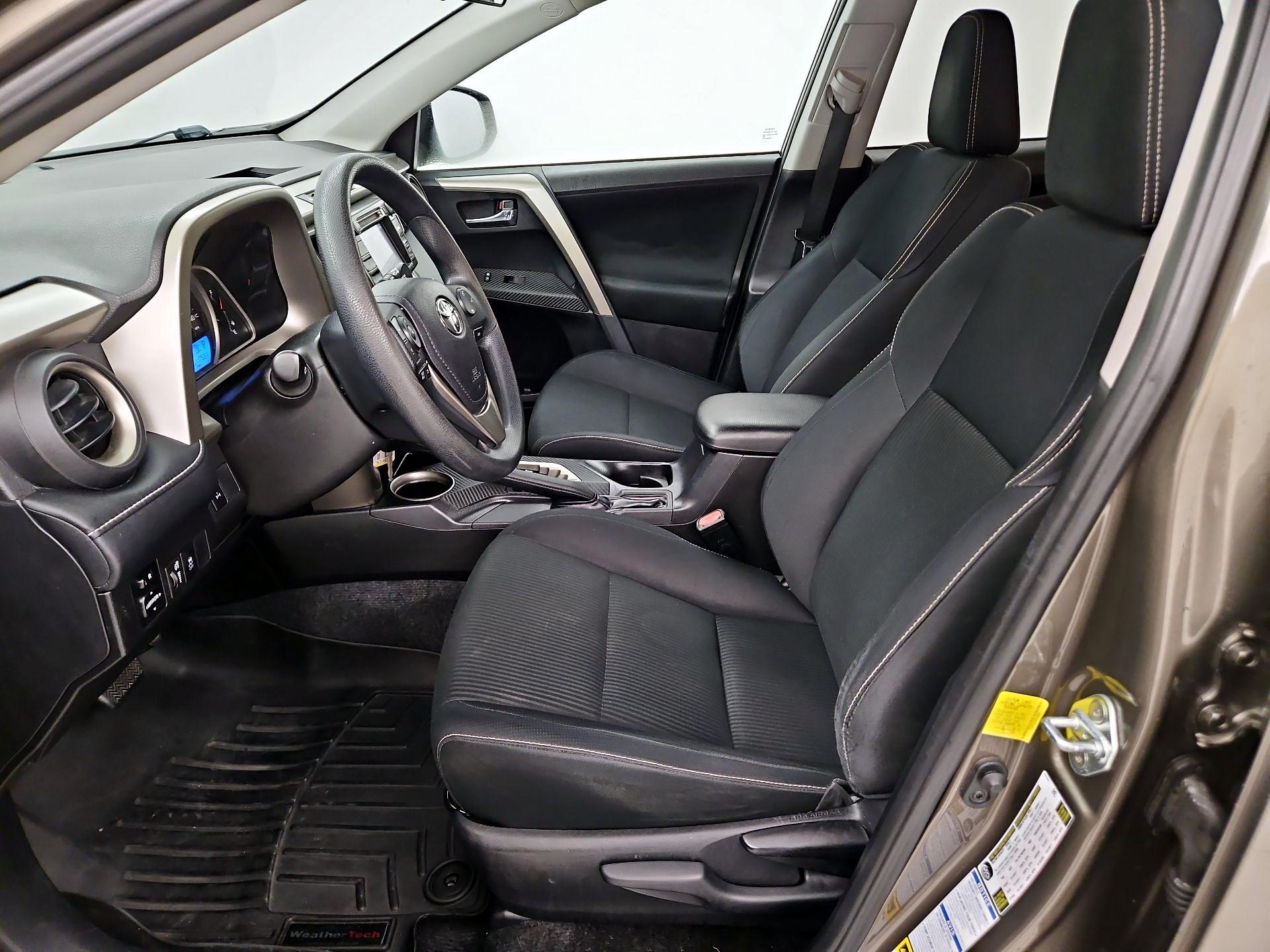 Thumbnail: 2014 Toyota RAV4 - 11