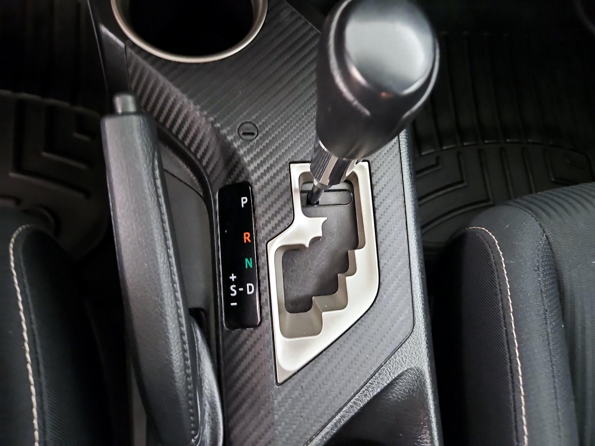 Thumbnail: 2014 Toyota RAV4 - 17