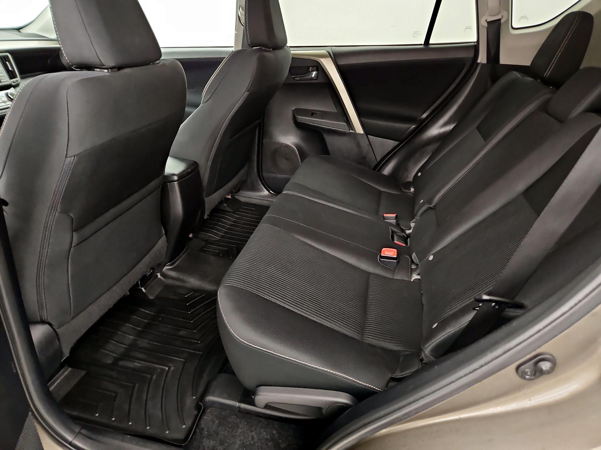 Thumbnail: 2014 Toyota RAV4 - 20