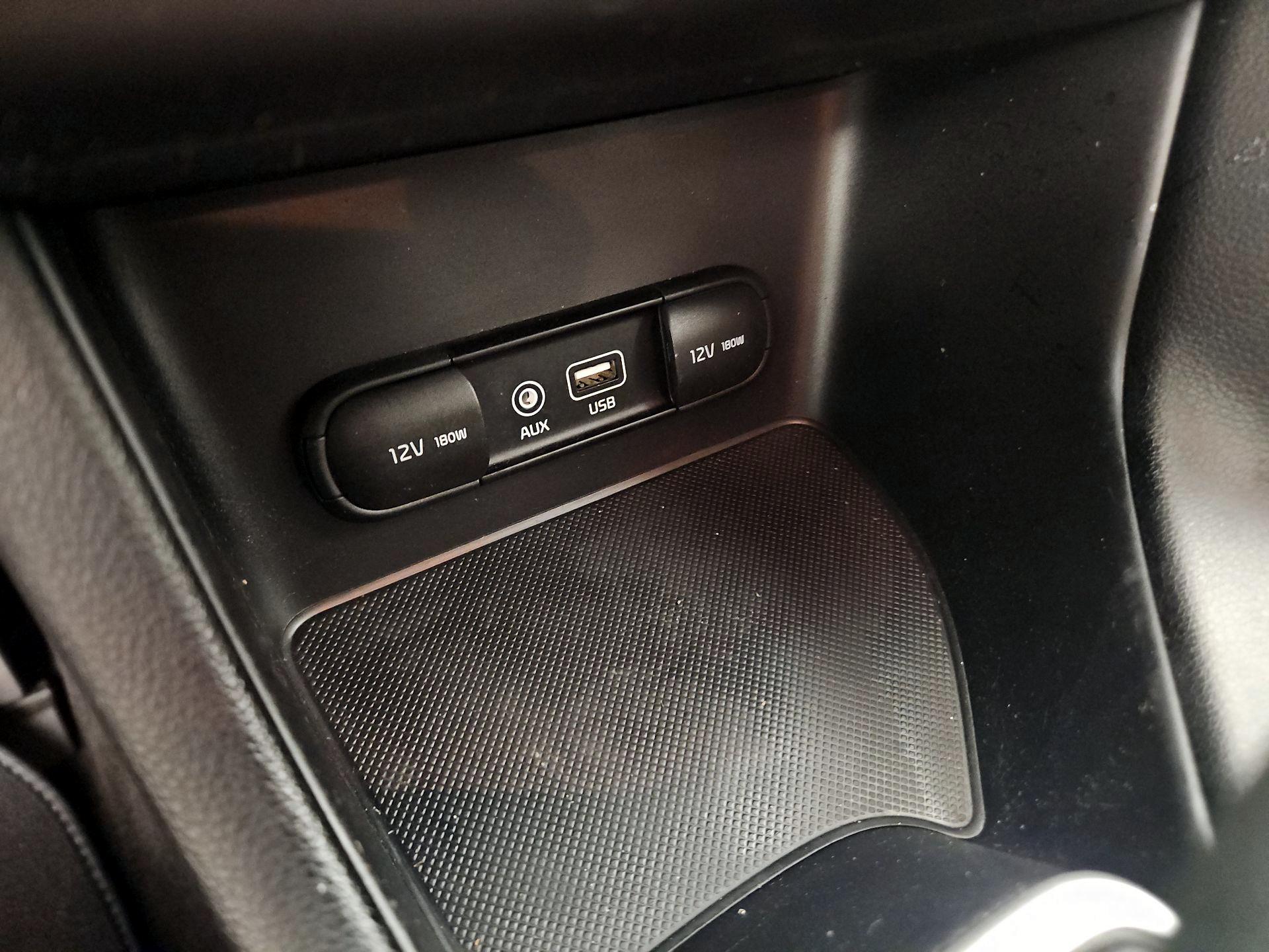 Thumbnail: 2018 Kia Sportage - 18