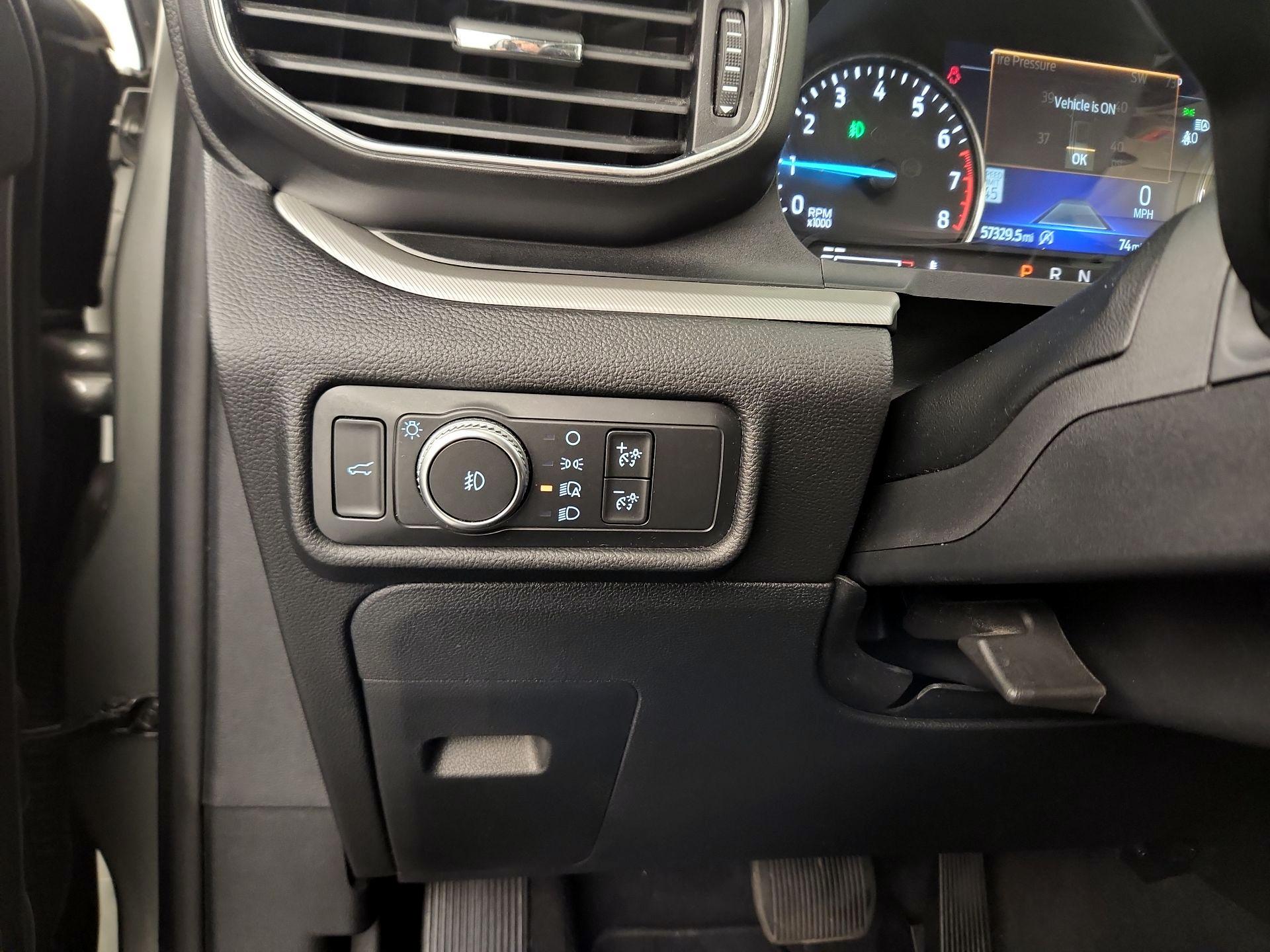 Thumbnail: 2020 Ford Explorer - 13