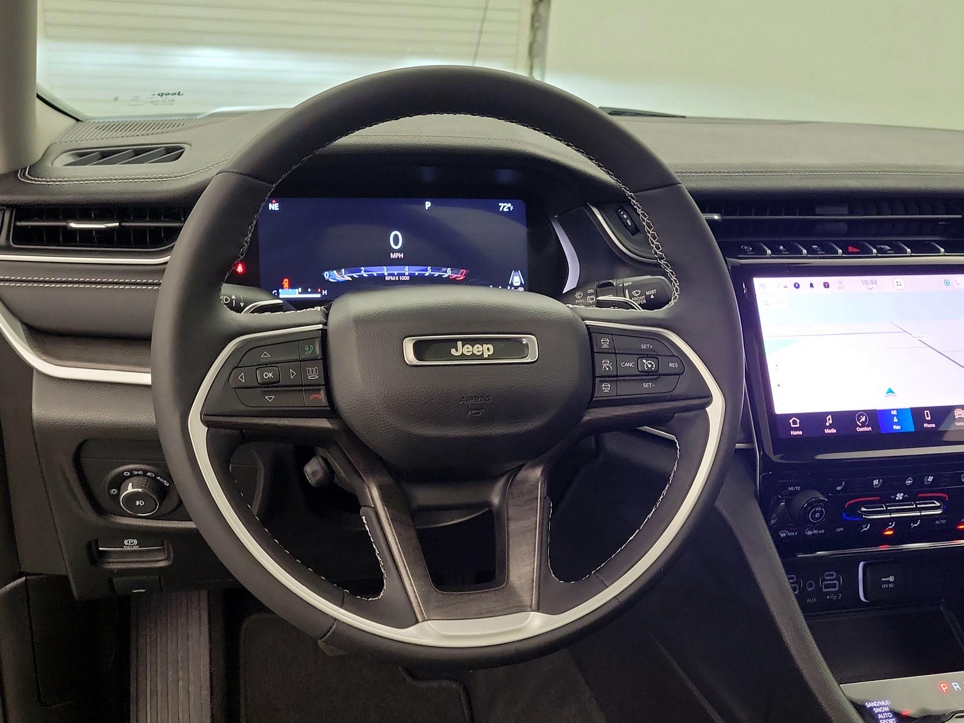 Thumbnail: 2023 Jeep Grand Cherokee L - 10