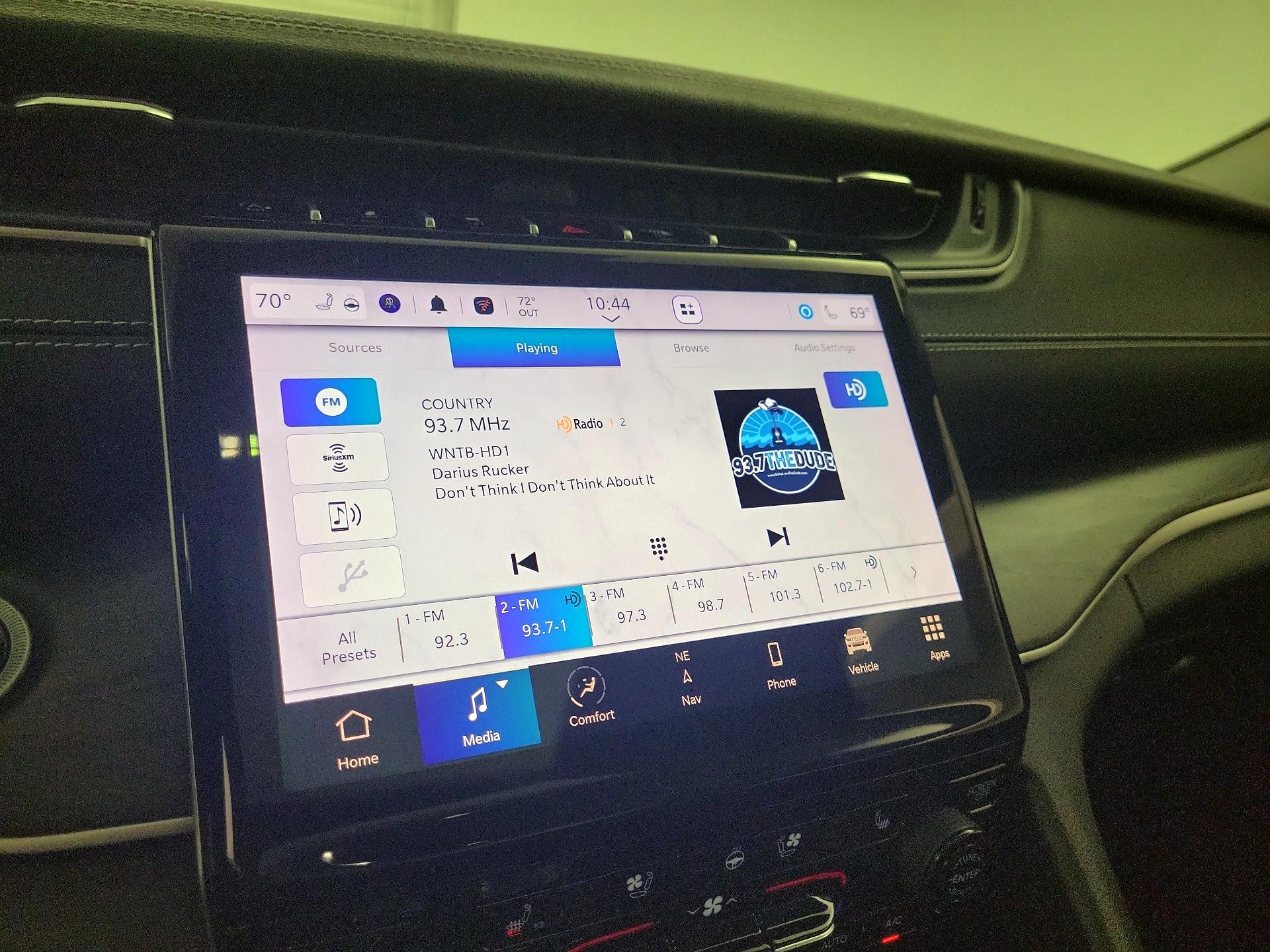 Thumbnail: 2023 Jeep Grand Cherokee L - 16