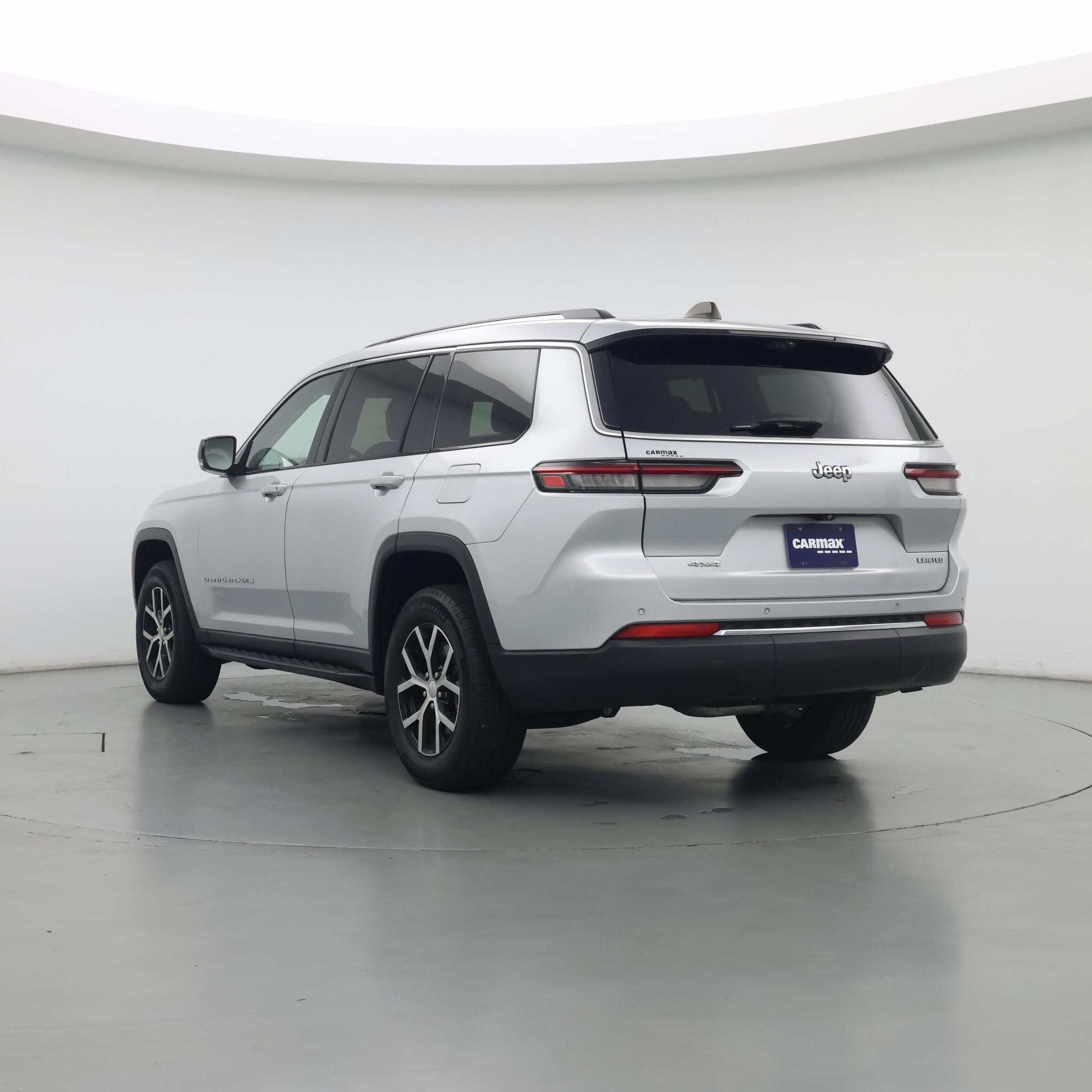 Thumbnail: 2023 Jeep Grand Cherokee L - 2