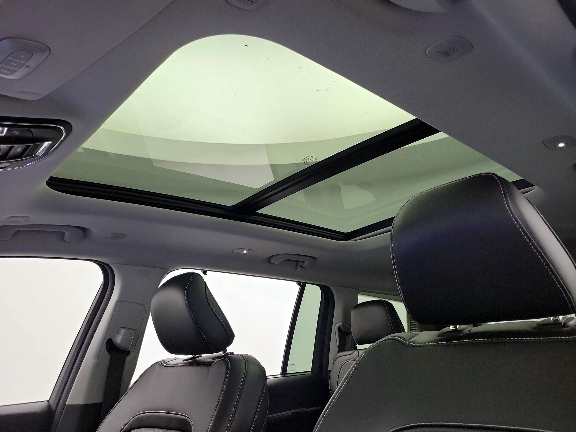 Thumbnail: 2023 Jeep Grand Cherokee L - 20