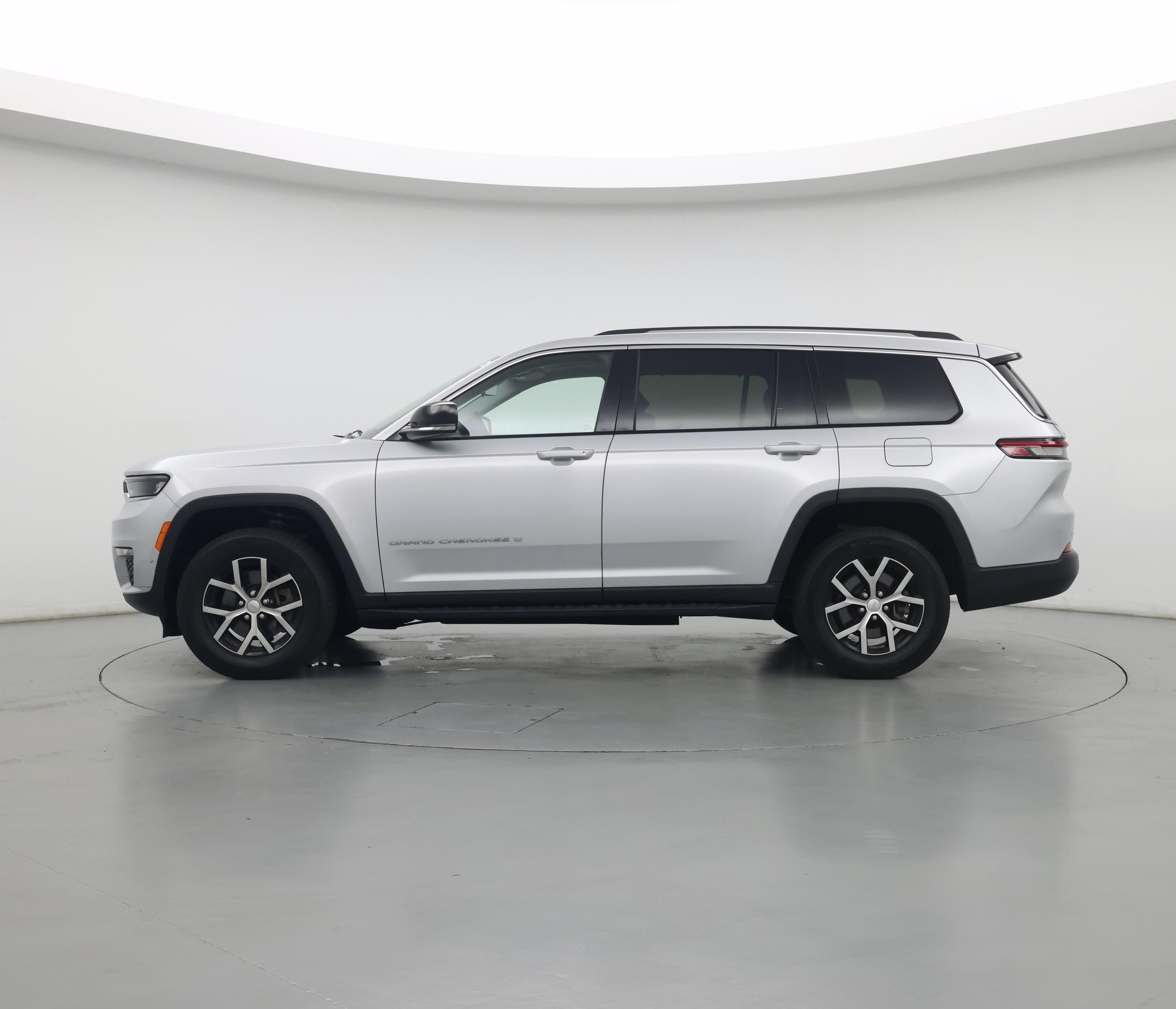 Thumbnail: 2023 Jeep Grand Cherokee L - 3