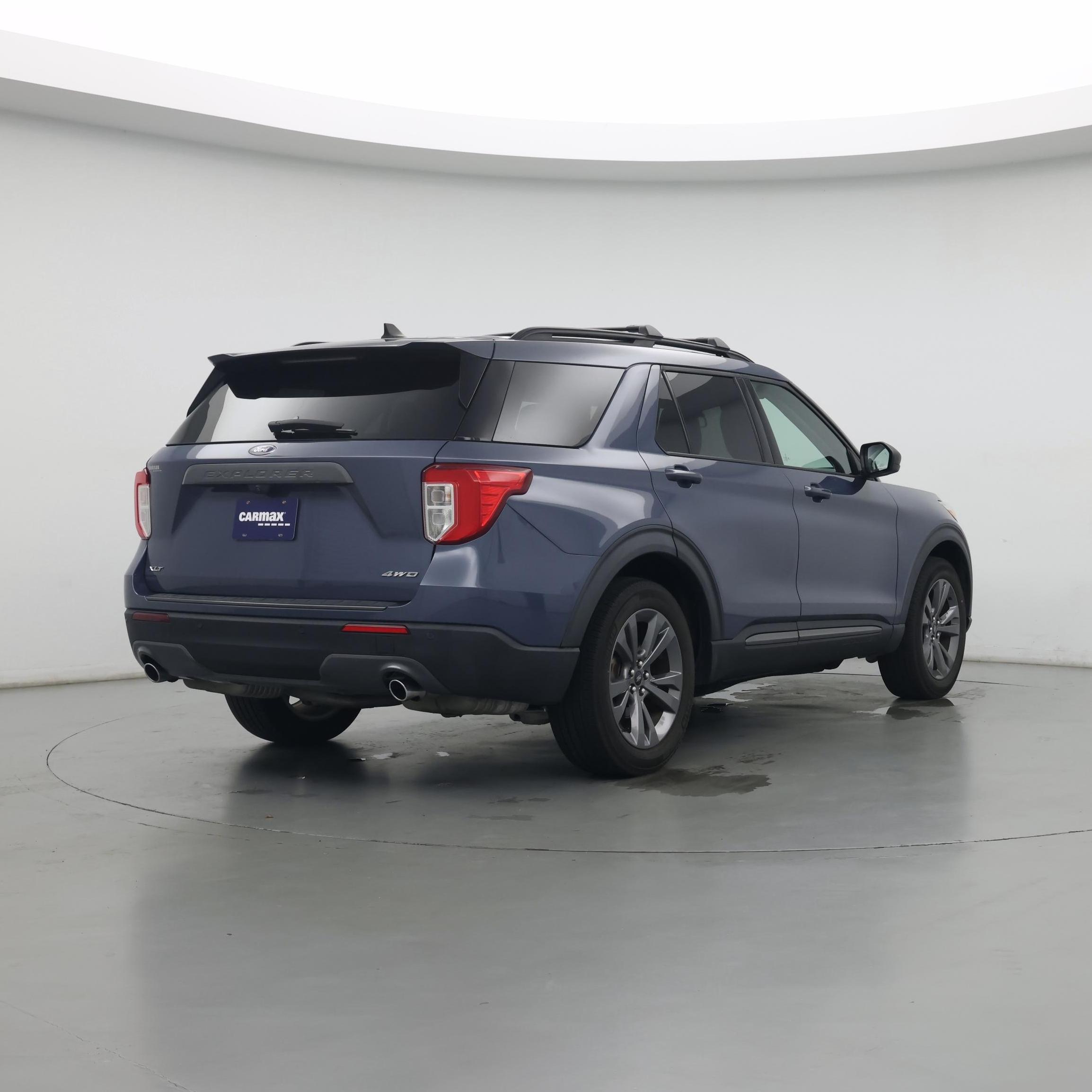 Thumbnail: 2021 Ford Explorer - 8