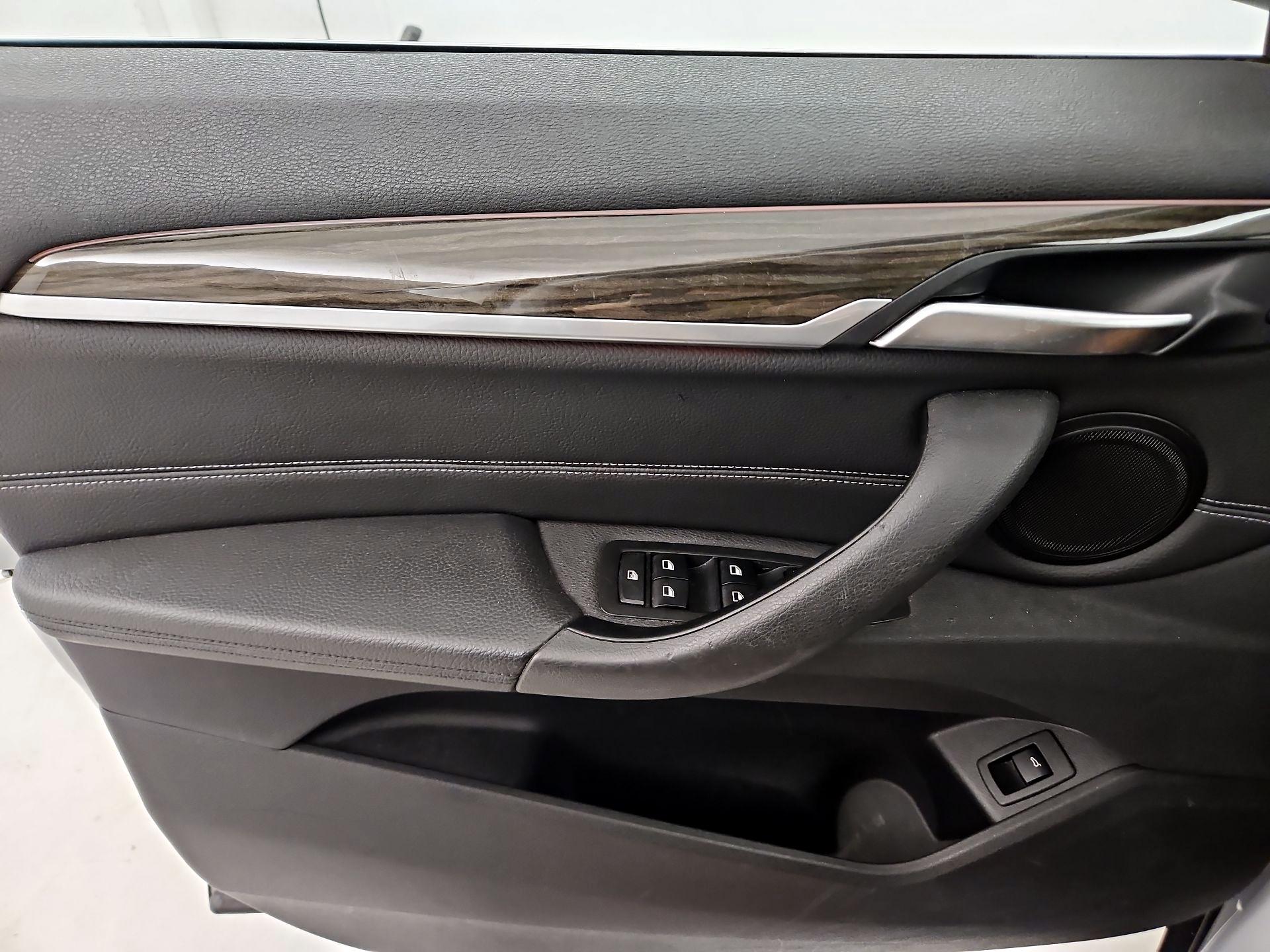 Thumbnail: 2016 BMW X1 - 12