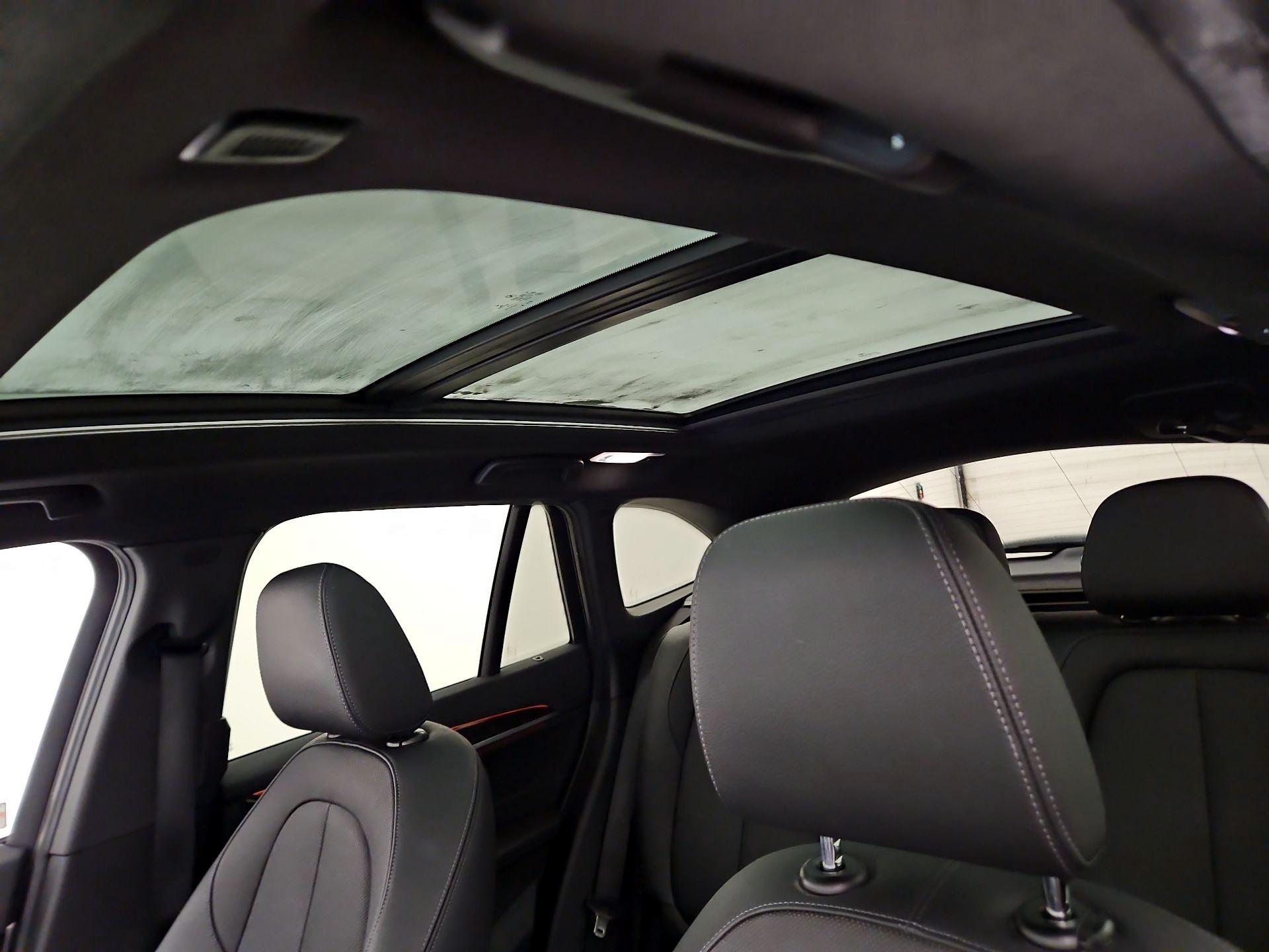 Thumbnail: 2016 BMW X1 - 20