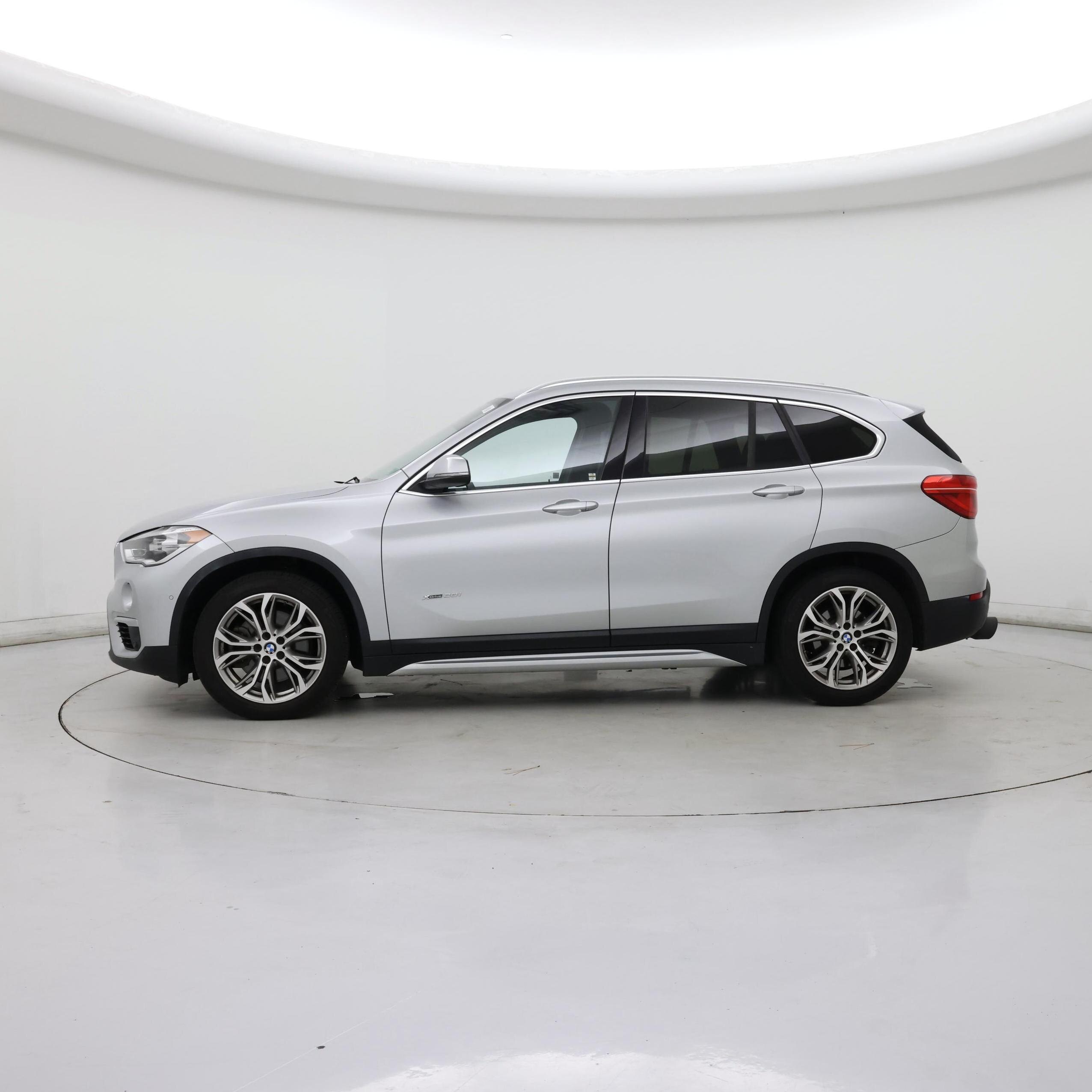Thumbnail: 2016 BMW X1 - 3