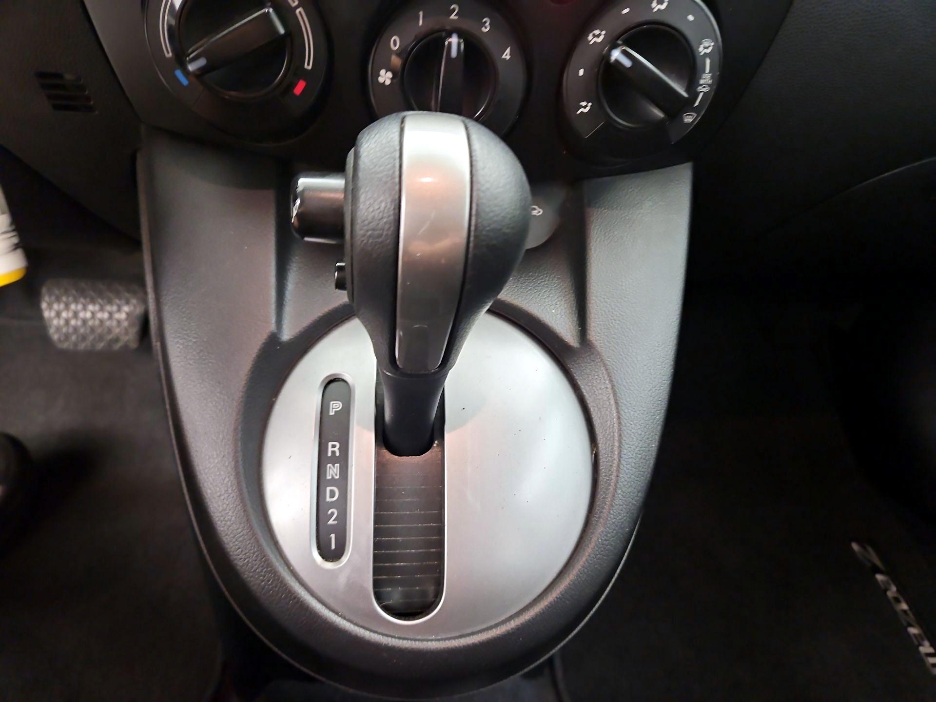 Thumbnail: 2014 Mazda Mazda2 - 16