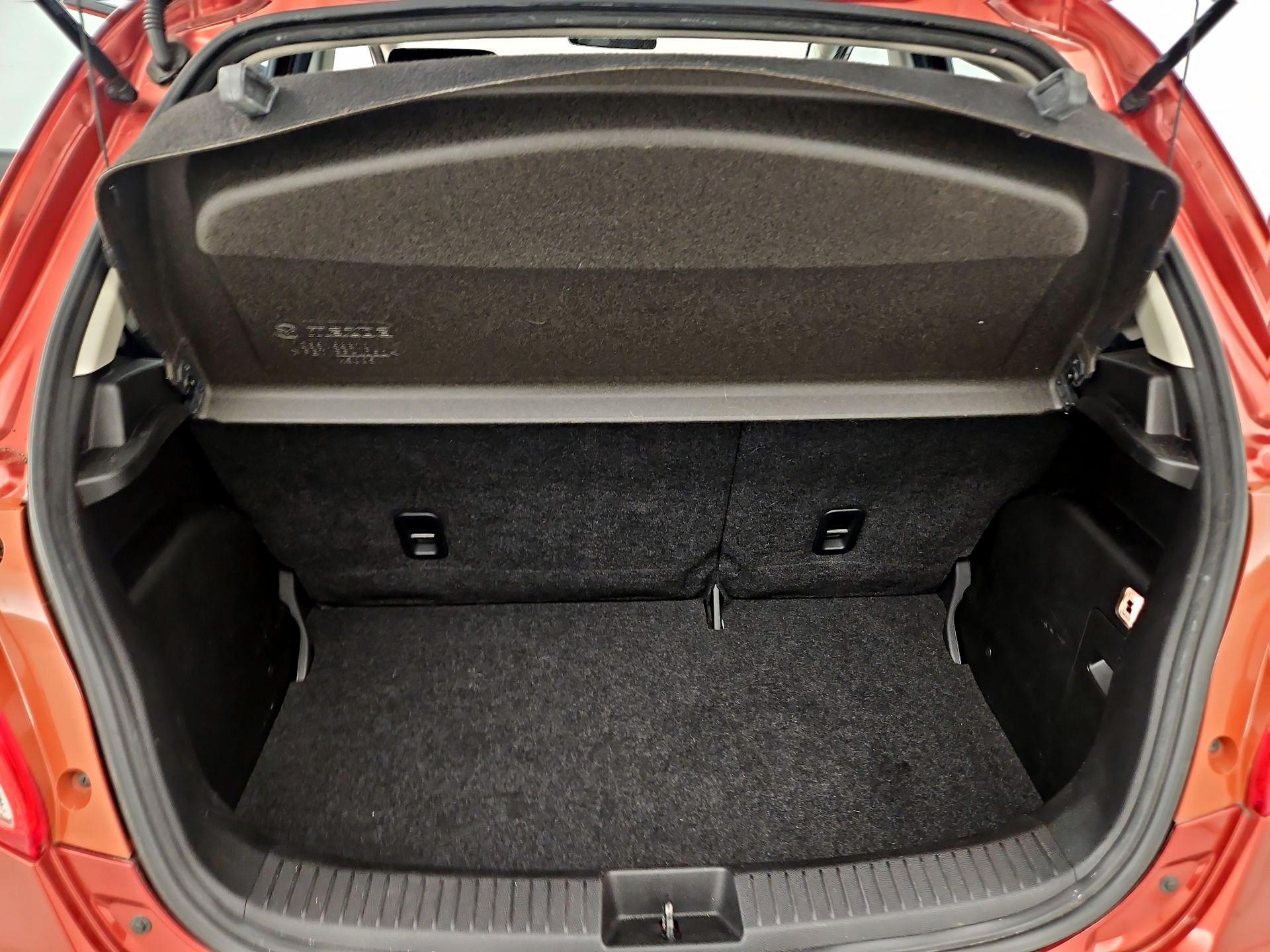 Thumbnail: 2014 Mazda Mazda2 - 19