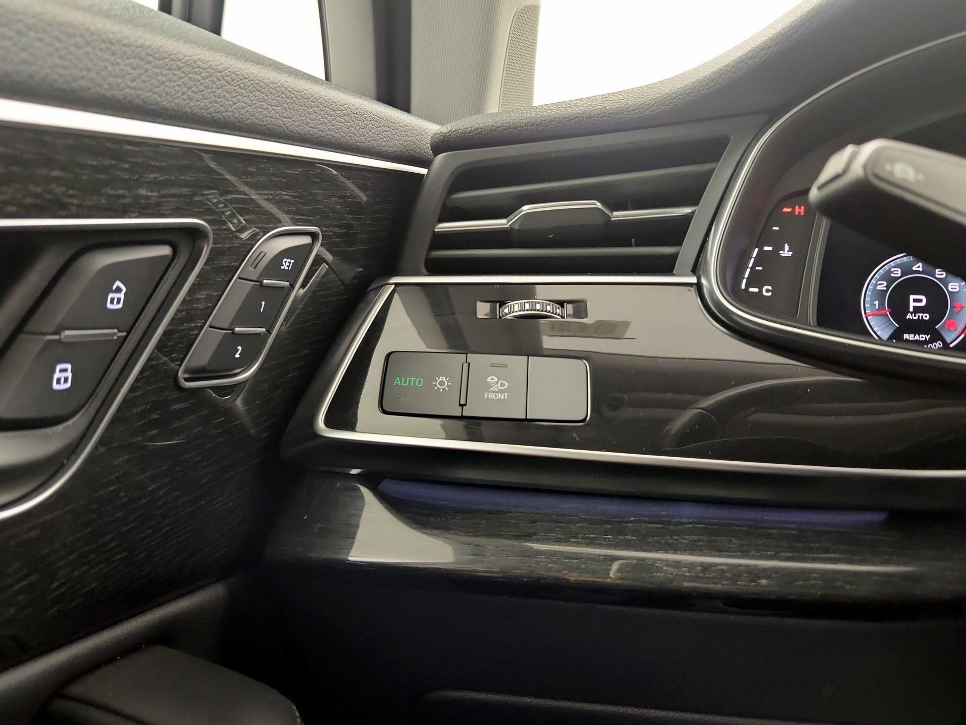 Thumbnail: 2021 Audi Q7 - 13