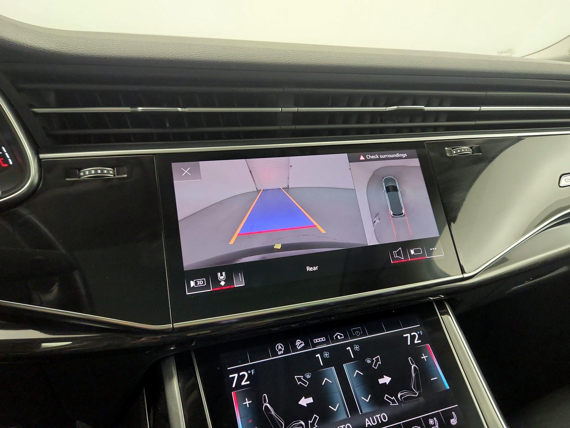 Thumbnail: 2021 Audi Q7 - 15