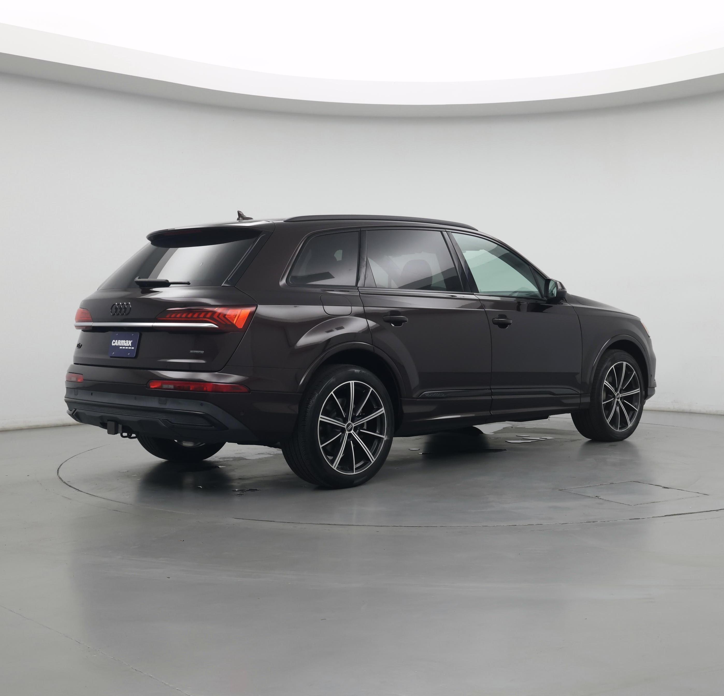 Thumbnail: 2021 Audi Q7 - 7