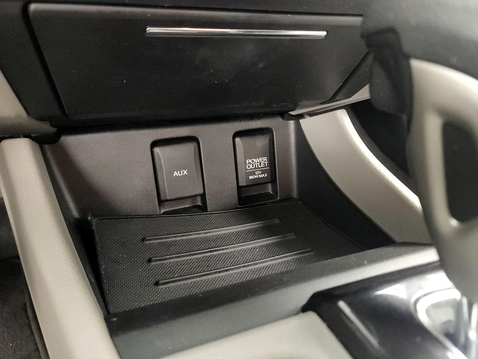 Thumbnail: 2015 Honda Civic - 18