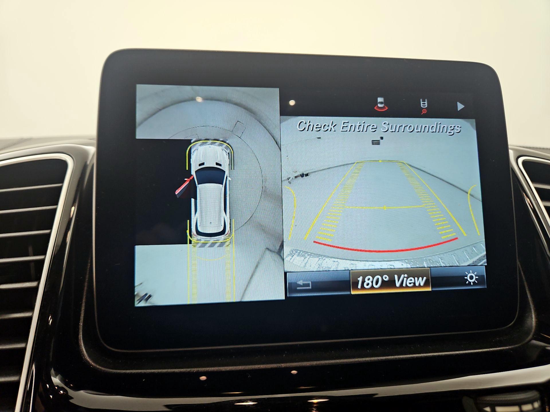 Thumbnail: 2016 Mercedes-Benz GL-Class - 15