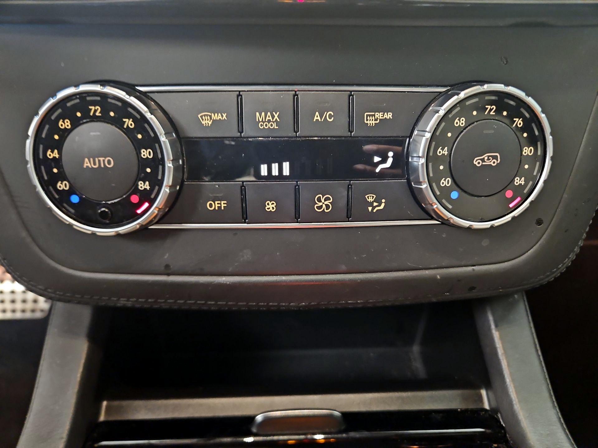 Thumbnail: 2016 Mercedes-Benz GL-Class - 17