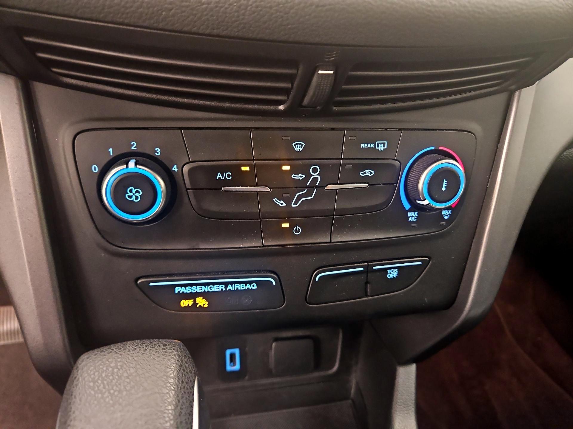 Thumbnail: 2018 Ford Escape - 16