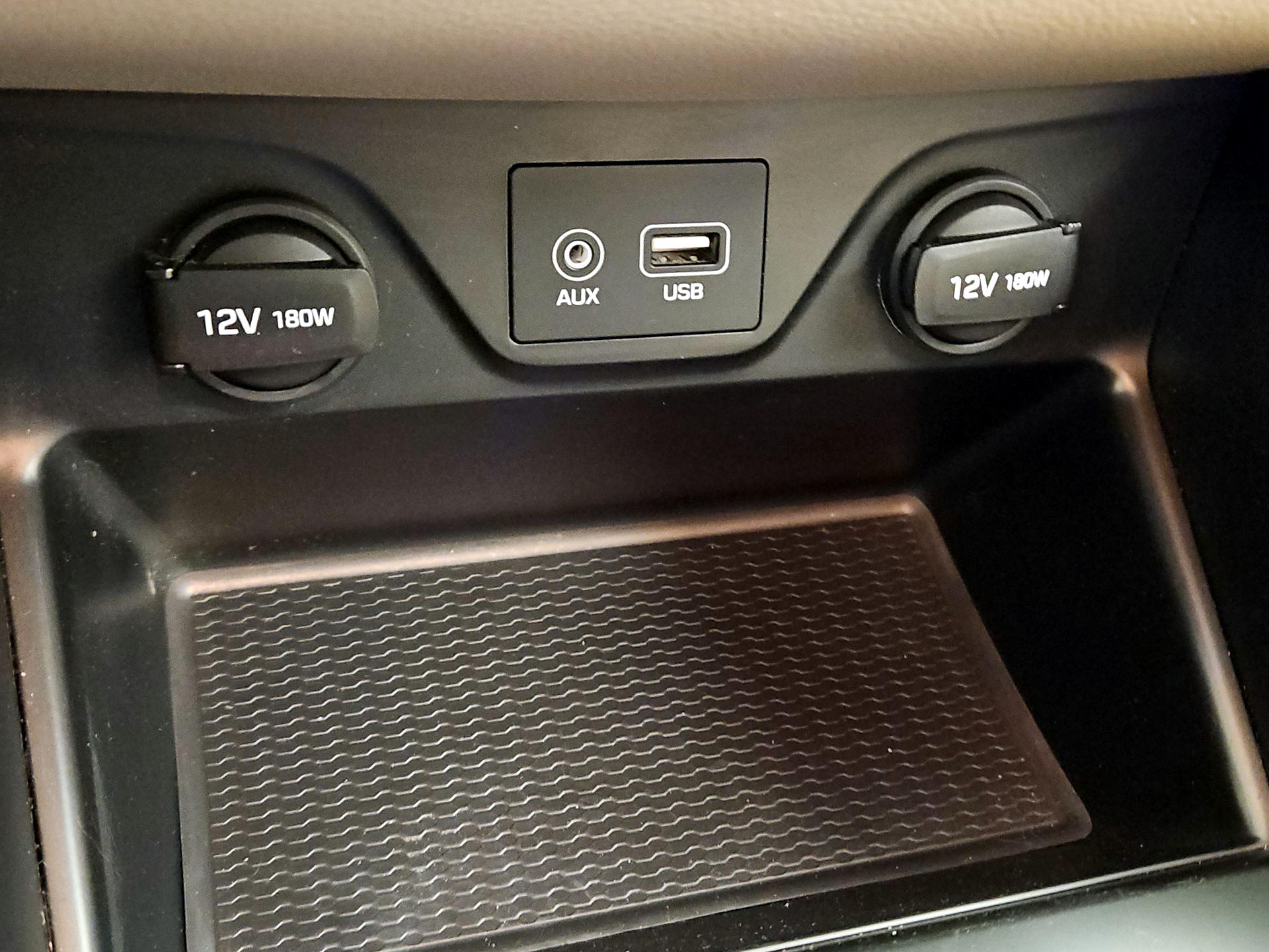 Thumbnail: 2016 Hyundai Tucson - 18