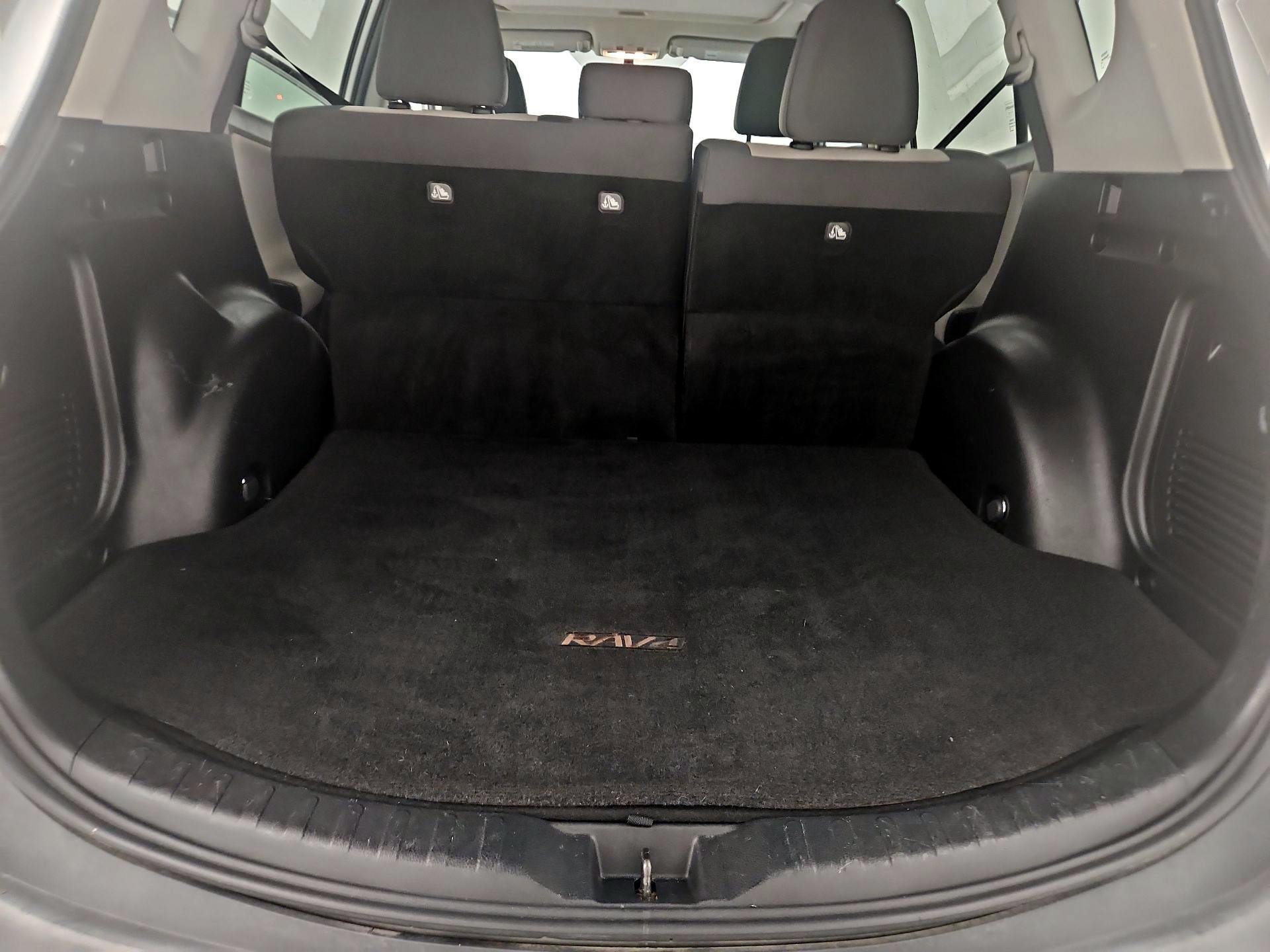 Thumbnail: 2015 Toyota RAV4 - 20