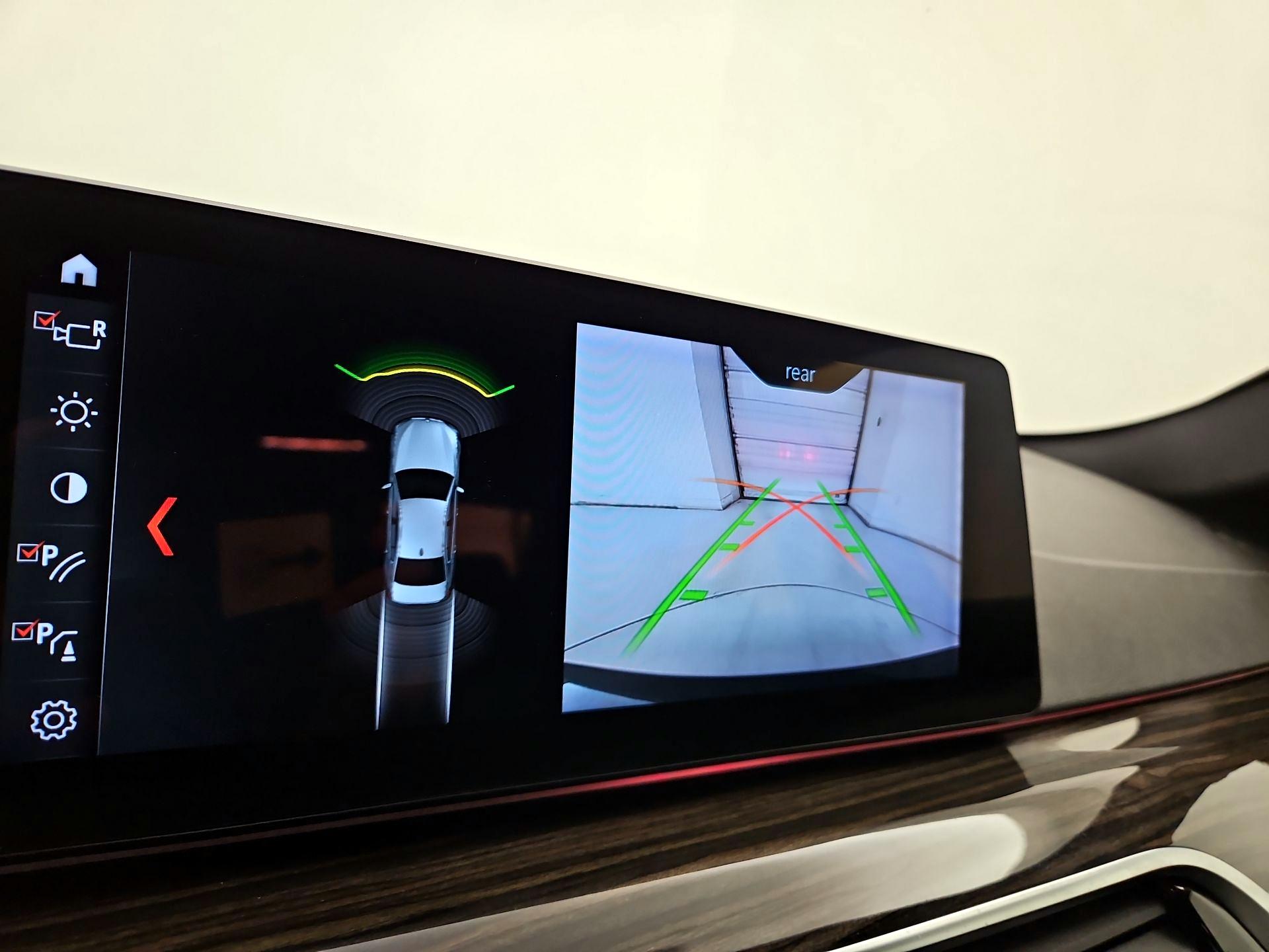 Thumbnail: 2018 BMW 5 Series - 15