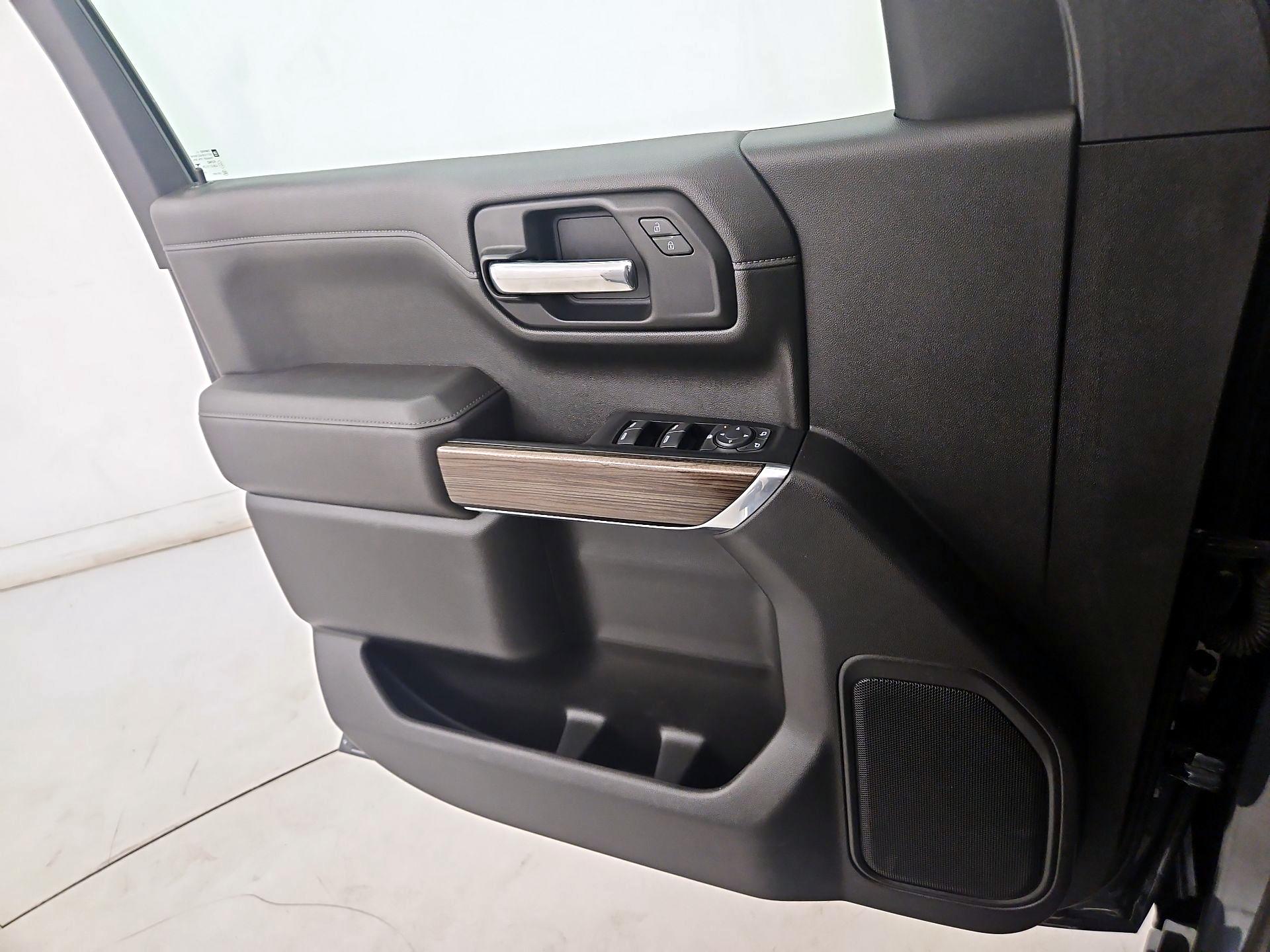 Thumbnail: 2022 Chevrolet Silverado 1500 - 12