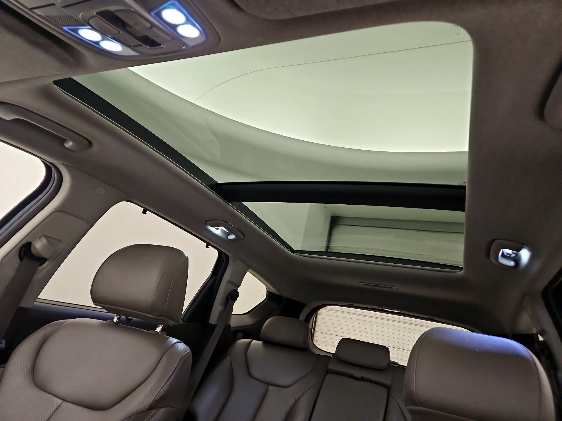 Thumbnail: 2020 Hyundai Santa Fe - 20