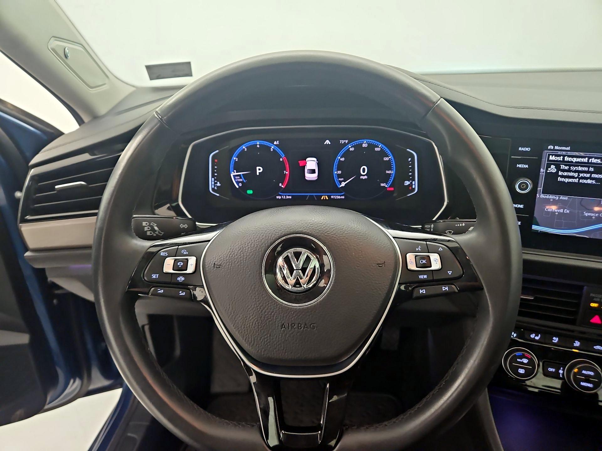 Thumbnail: 2019 Volkswagen Jetta - 10